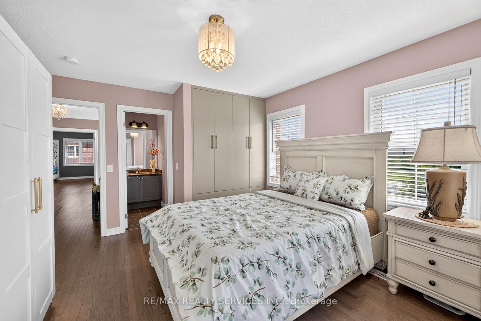 Photo 22 of 1 Dolbyhill Drive, Brampton, Sandringham-Wellington North — HOMEH