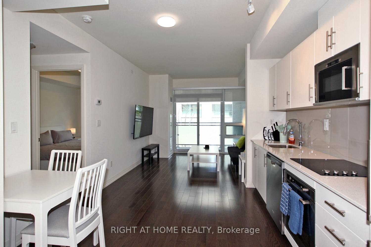 Photo 6 of Unit 525, 460 Adelaide Street E, Toronto, Moss Park — HOMEH