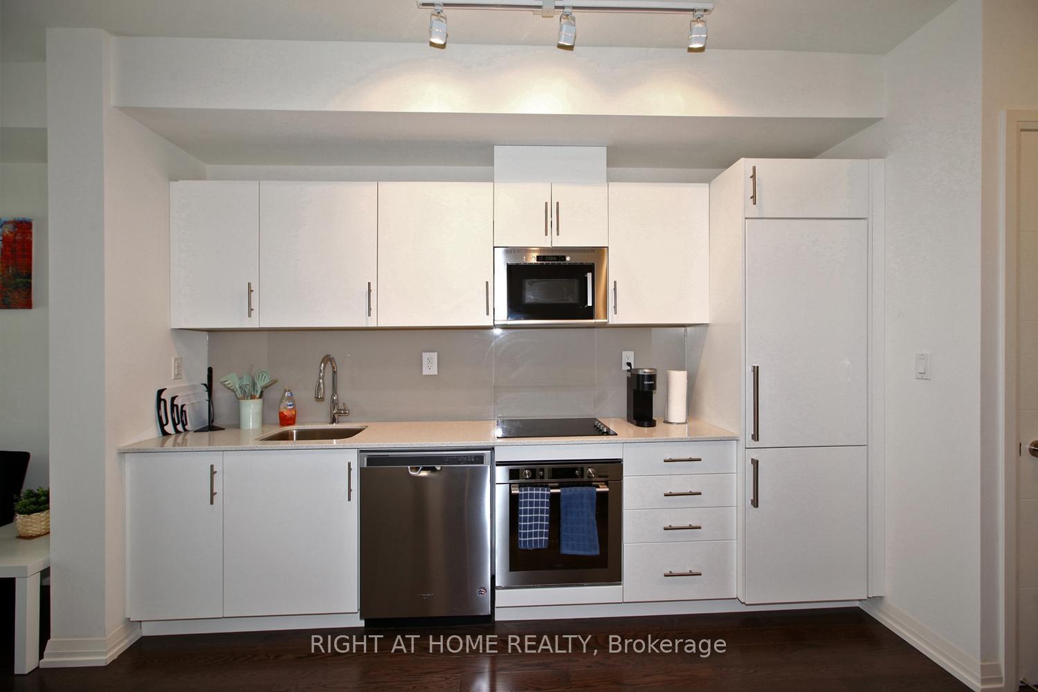 Photo 12 of Unit 525, 460 Adelaide Street E, Toronto, Moss Park — HOMEH