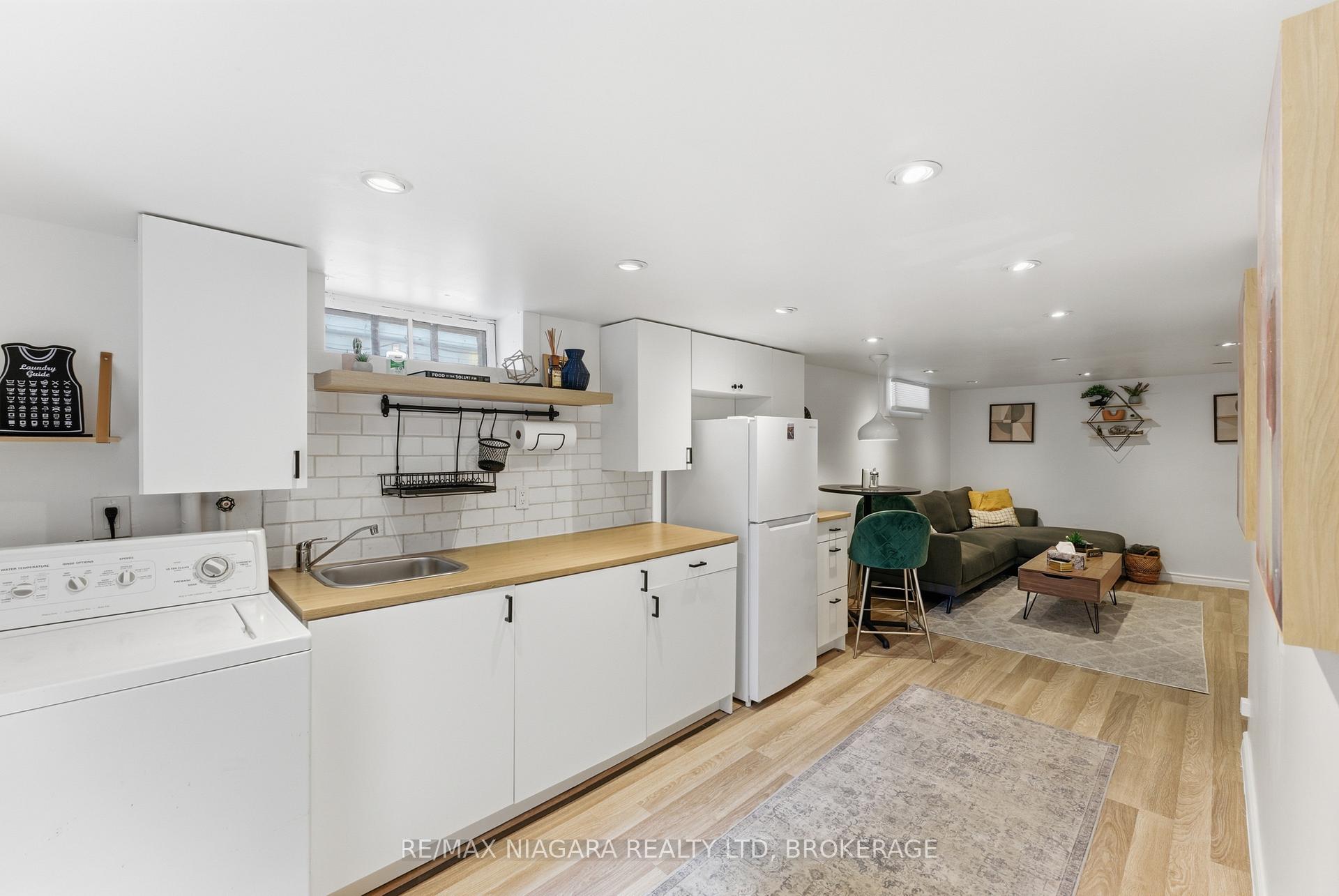 Photo 19 of 412 Welland Avenue, St. Catharines, Facer — HOMEH