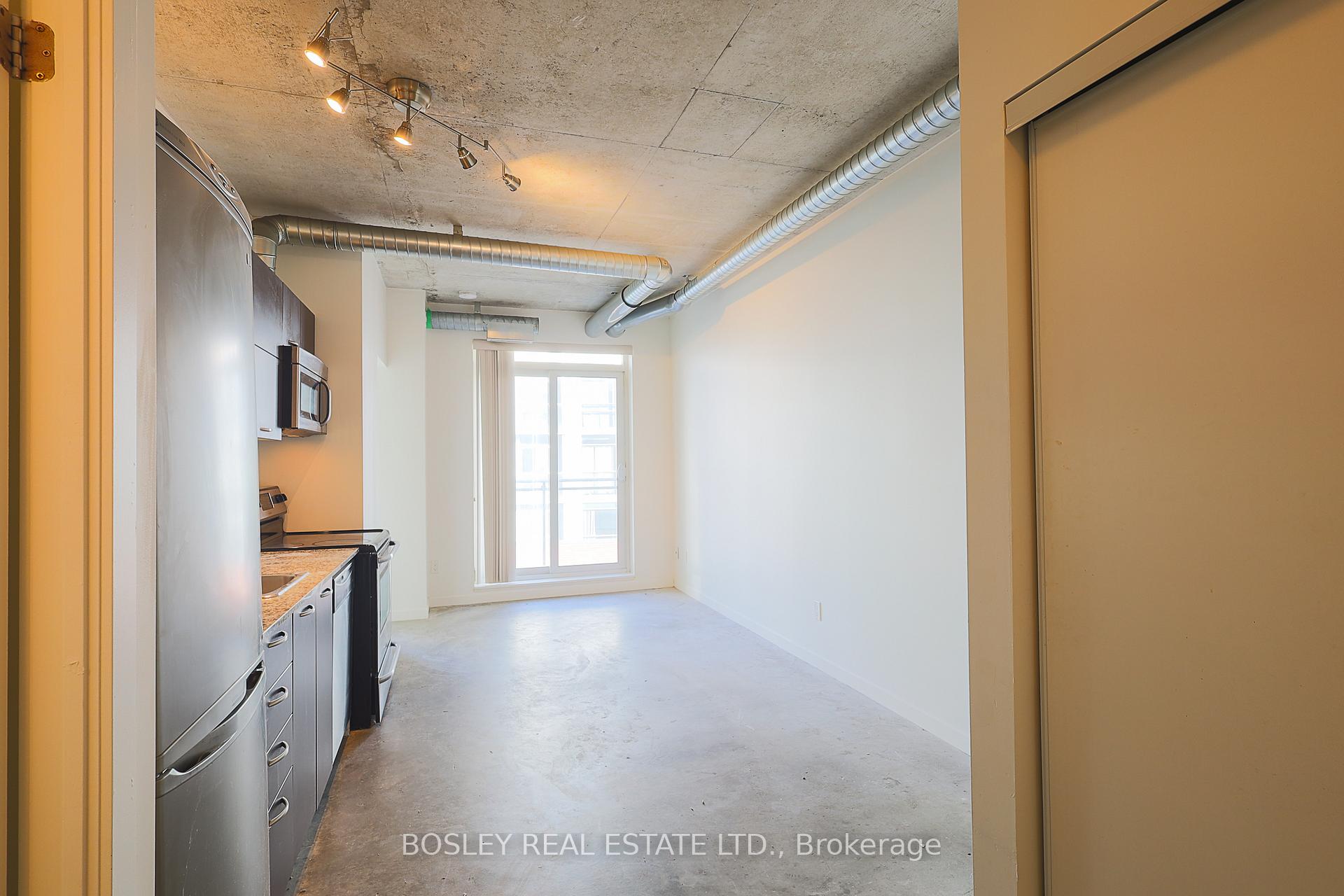 Front of Unit 810, 170 Sudbury Street