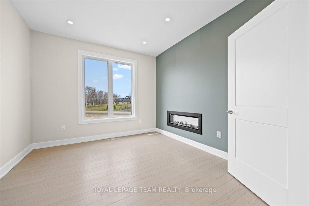 Photo 6 of 72 Synergy Way, Ottawa, Kanata - Kanata (North West) — HOMEH