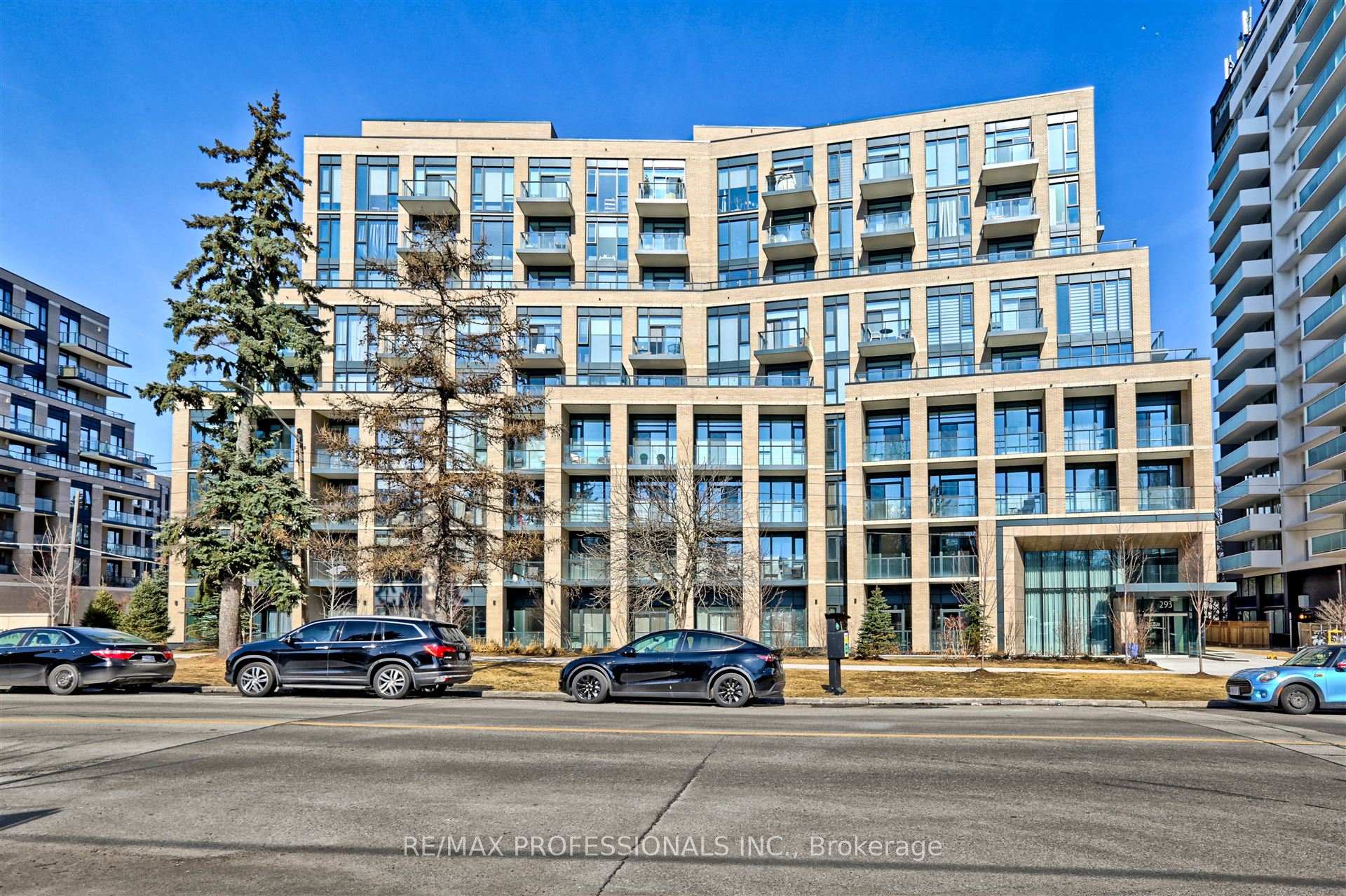 Photo 1 of Unit 907, 293 The Kingsway, Etobicoke, Edenbridge-Humber Valley — HOMEH