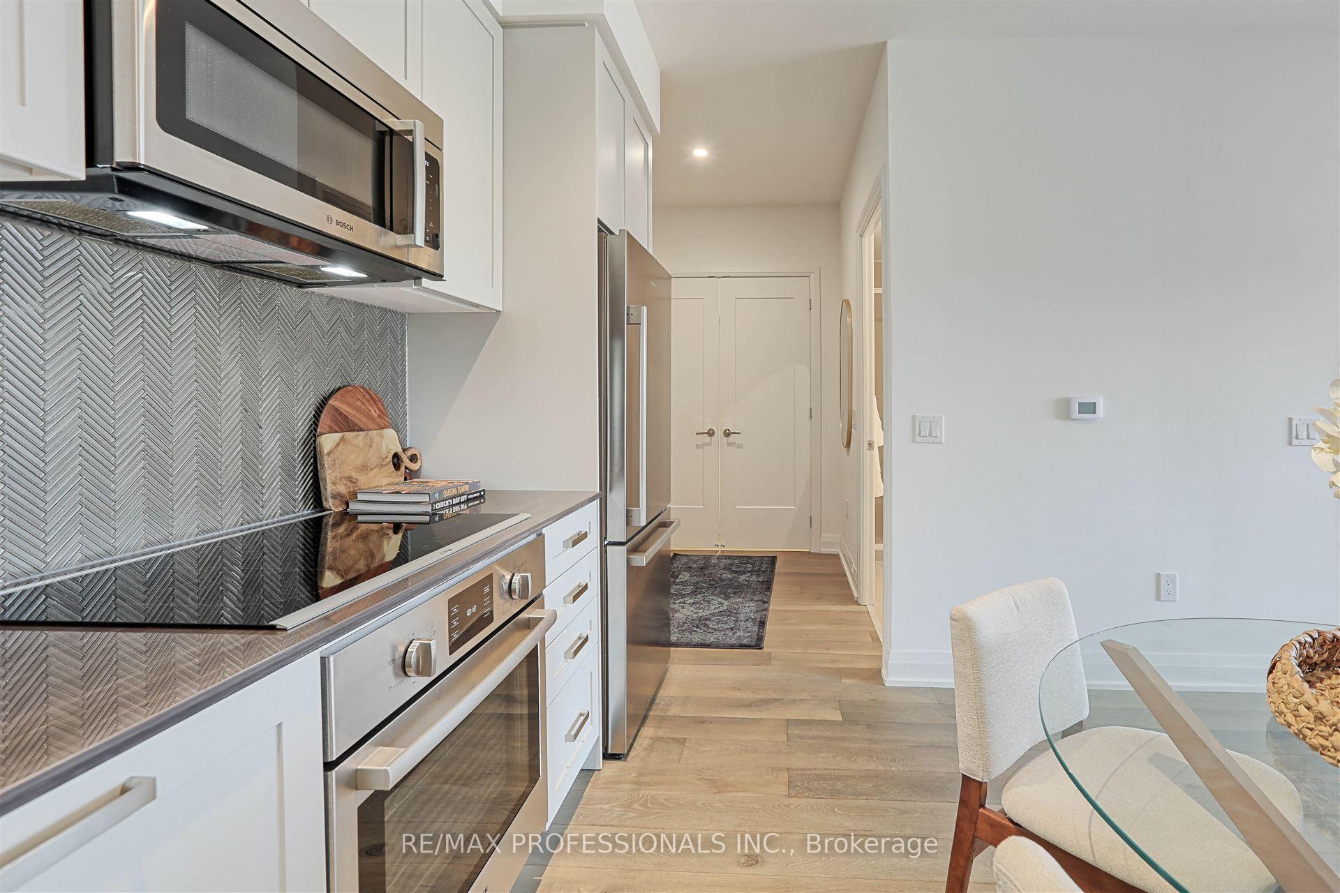 Photo 14 of Unit 907, 293 The Kingsway, Etobicoke, Edenbridge-Humber Valley — HOMEH