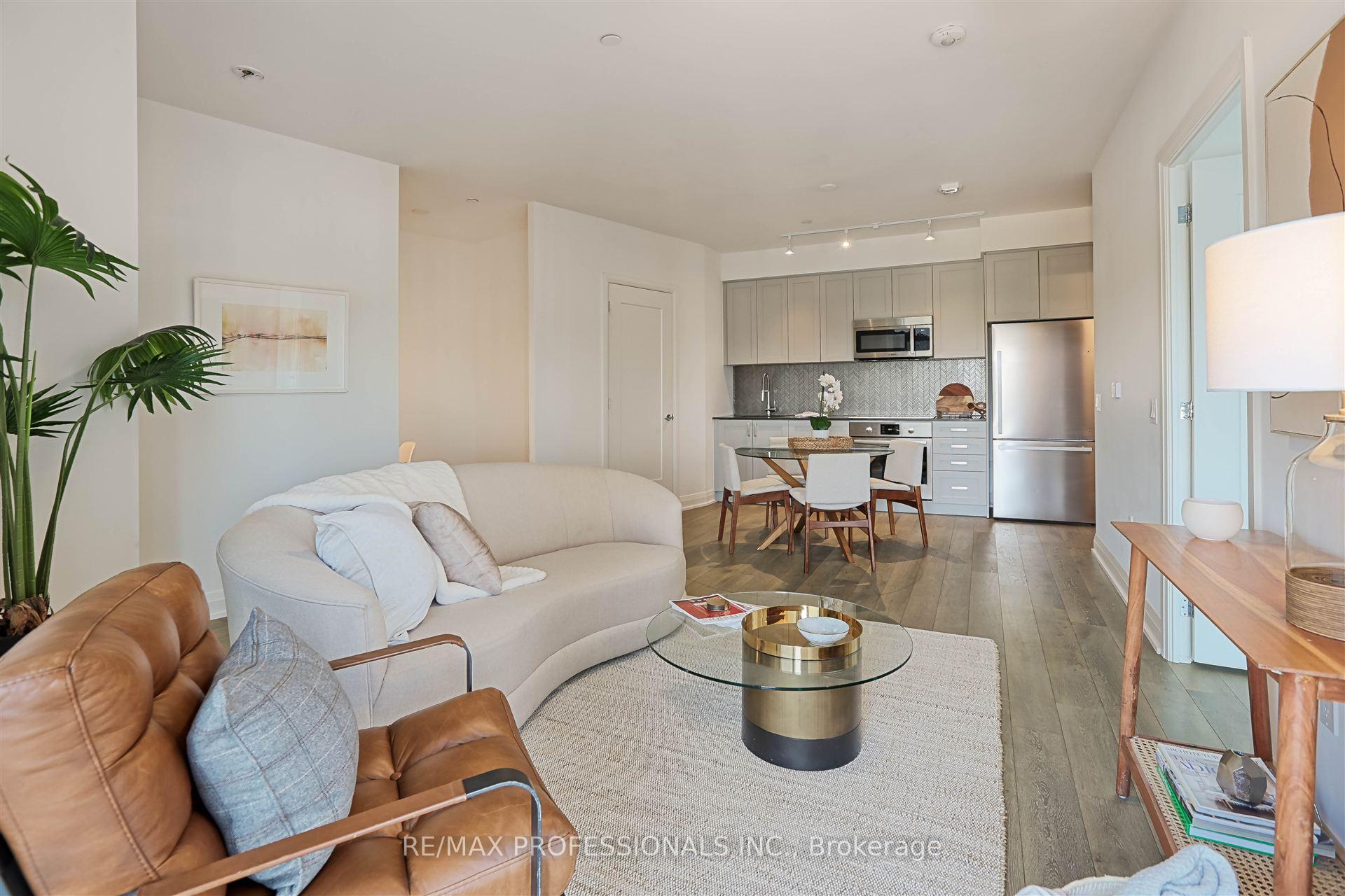 Photo 19 of Unit 907, 293 The Kingsway, Etobicoke, Edenbridge-Humber Valley — HOMEH