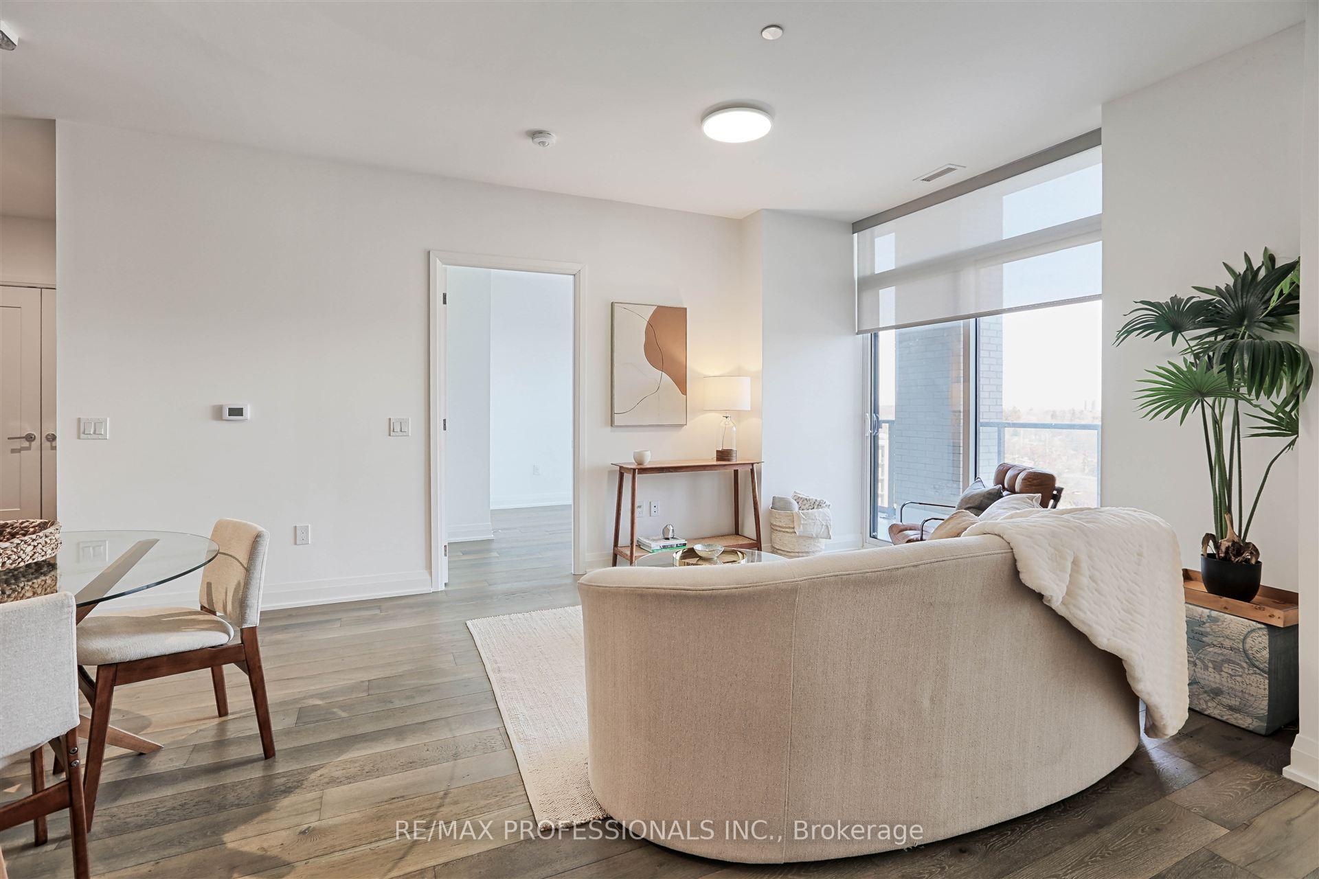 Photo 20 of Unit 907, 293 The Kingsway, Etobicoke, Edenbridge-Humber Valley — HOMEH