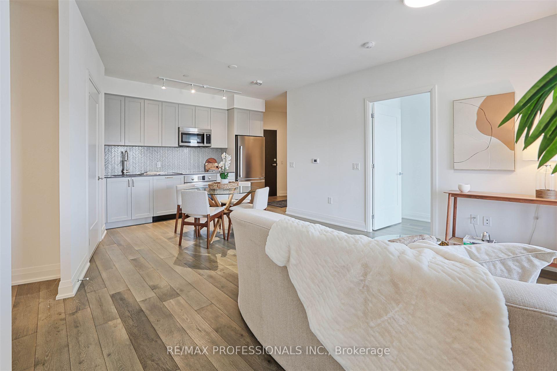 Photo 22 of Unit 907, 293 The Kingsway, Etobicoke, Edenbridge-Humber Valley — HOMEH