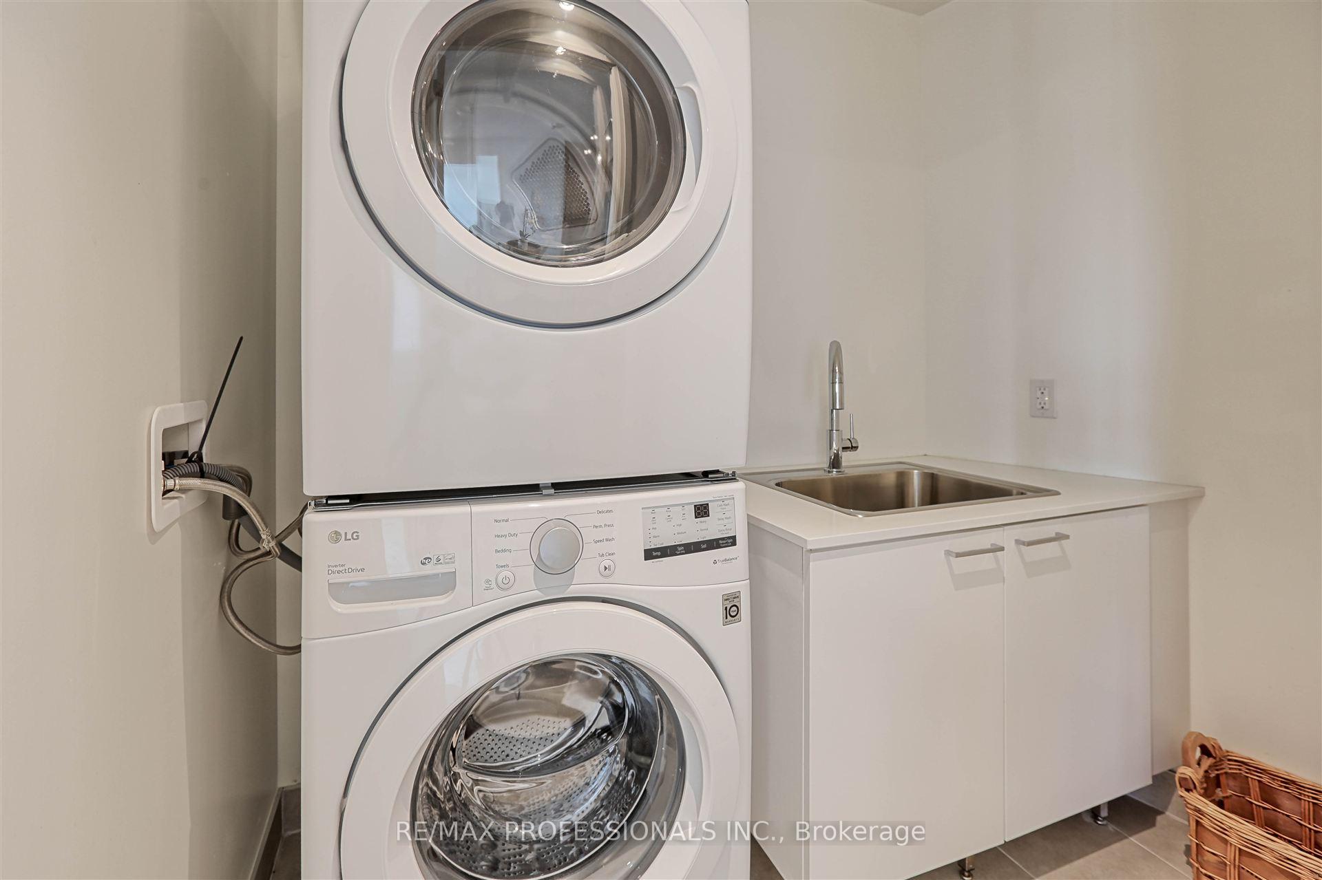 Photo 33 of Unit 907, 293 The Kingsway, Etobicoke, Edenbridge-Humber Valley — HOMEH