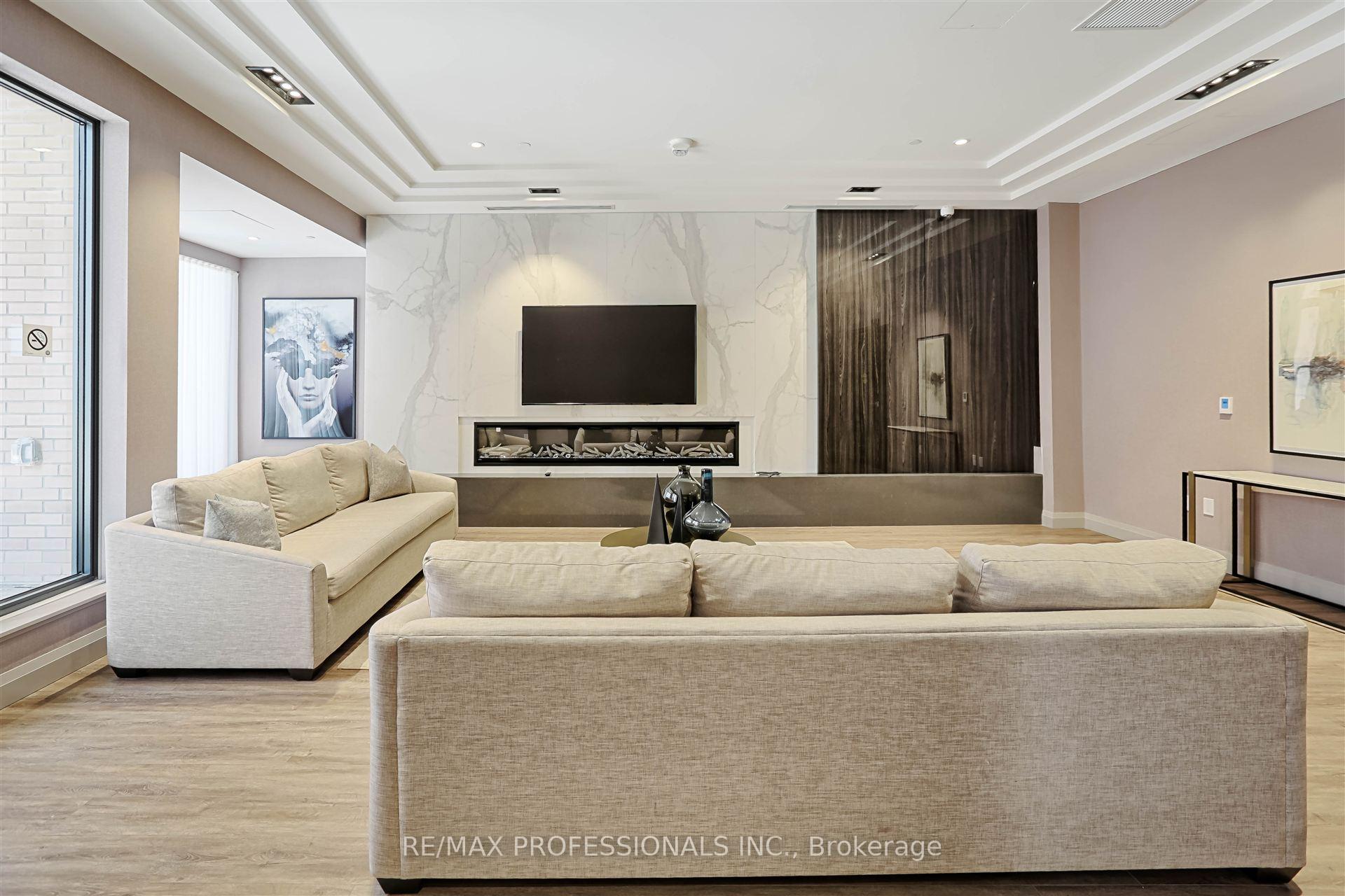 Photo 44 of Unit 907, 293 The Kingsway, Etobicoke, Edenbridge-Humber Valley — HOMEH
