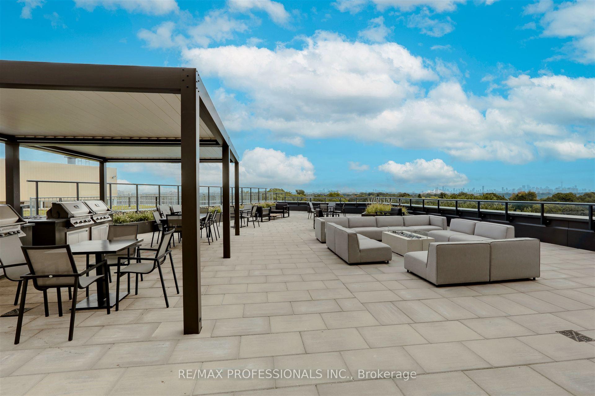 Photo 50 of Unit 907, 293 The Kingsway, Etobicoke, Edenbridge-Humber Valley — HOMEH