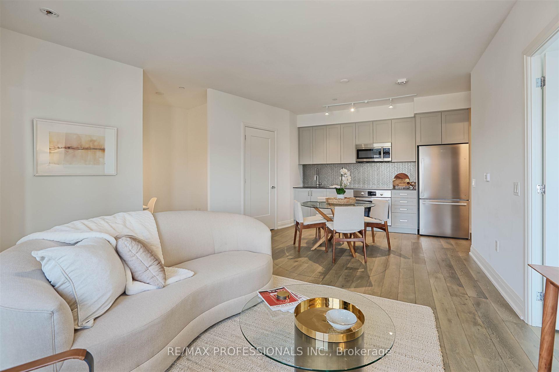 Photo 18 of Unit 907, 293 The Kingsway, Etobicoke, Edenbridge-Humber Valley — HOMEH