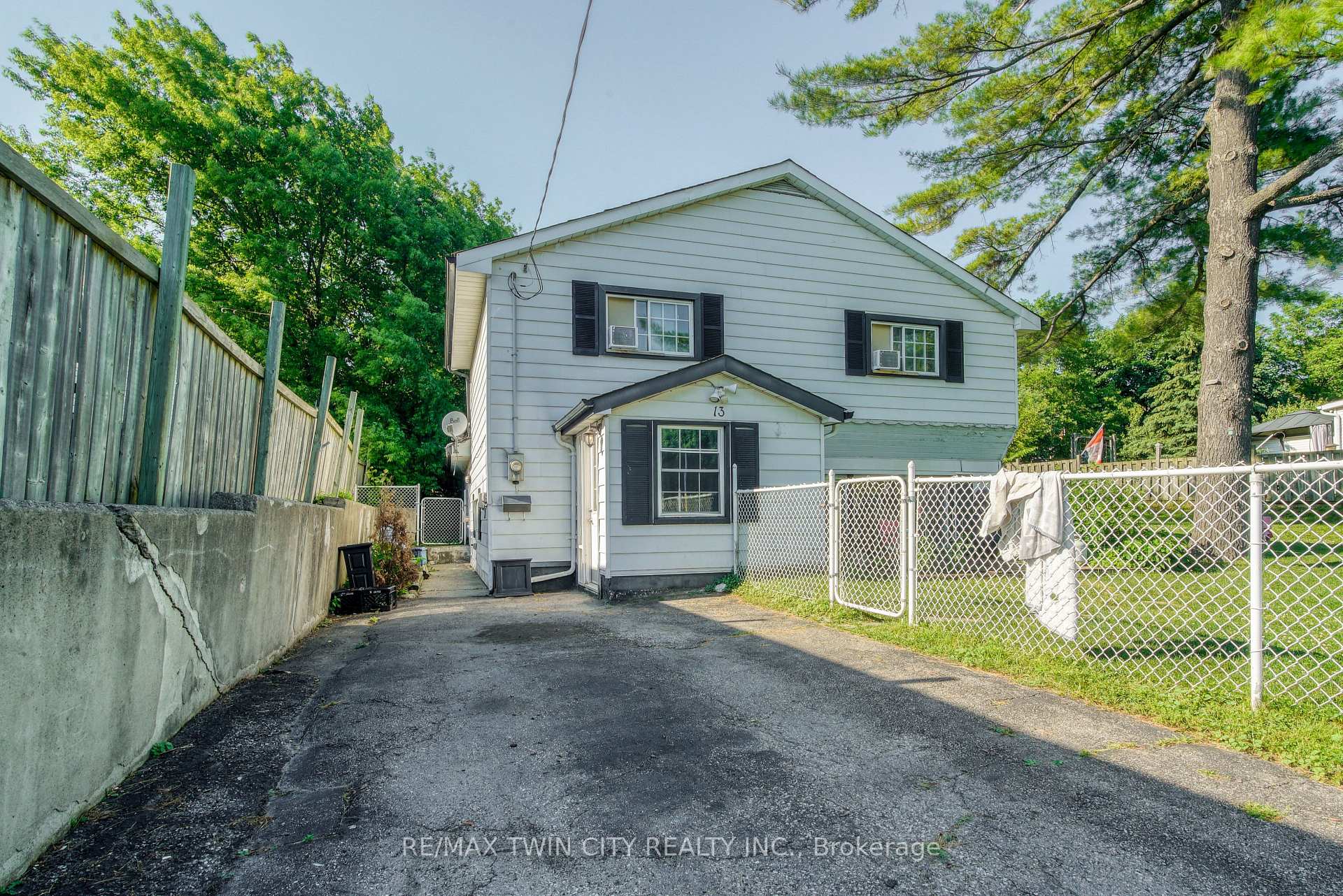 Photo 2 of 13 Brooklyne Road, Cambridge, Greenway-Chaplin — HOMEH