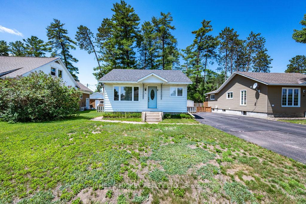 Photo 2 of 47 Wolfe Avenue, Deep River, Deep River — HOMEH