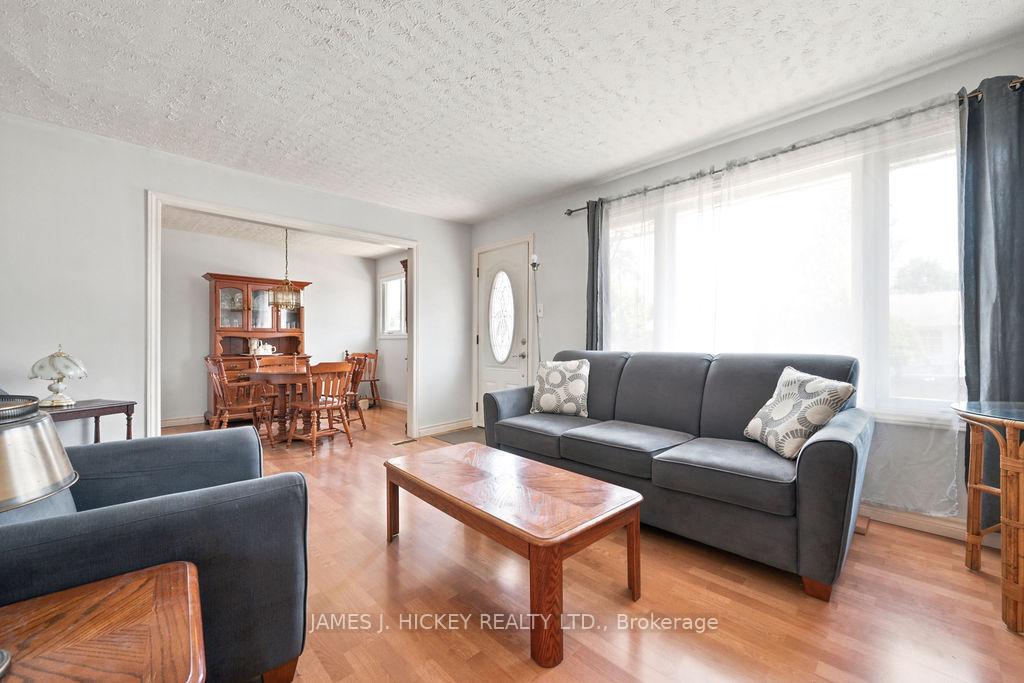 Photo 13 of 47 Wolfe Avenue, Deep River, Deep River — HOMEH