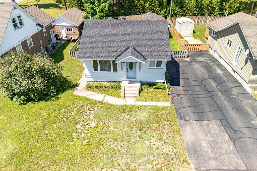 Photo 31 of 47 Wolfe Avenue, Deep River, Deep River — HOMEH