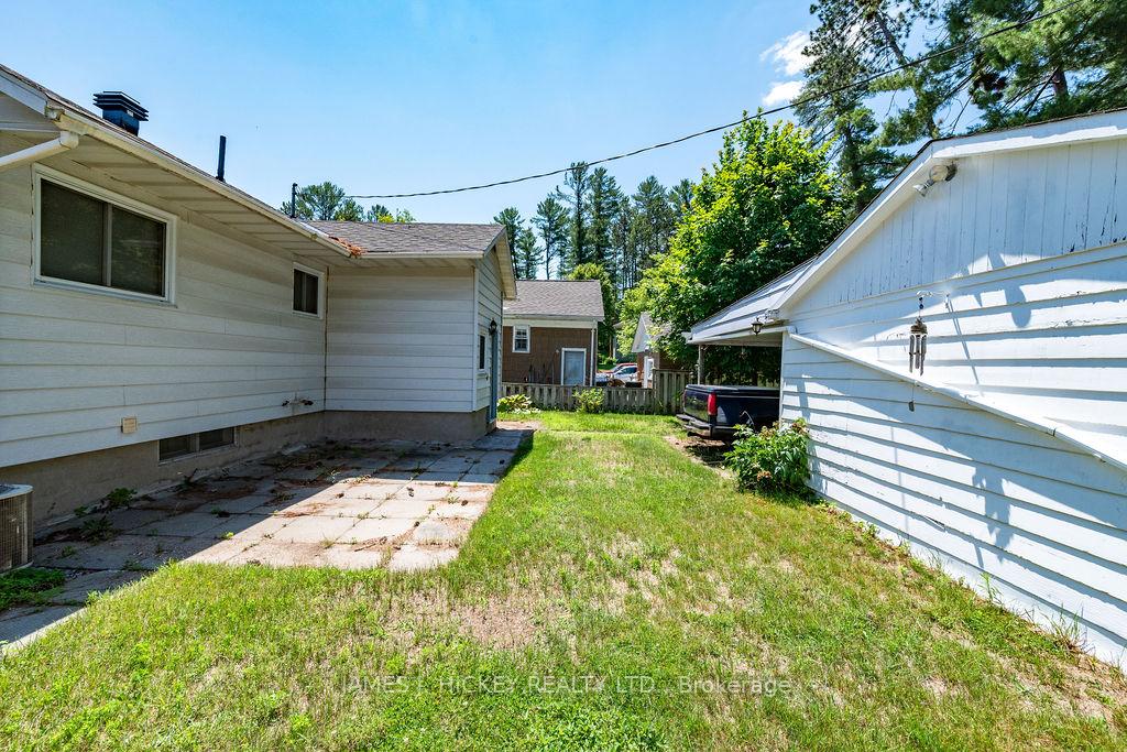 Photo 39 of 47 Wolfe Avenue, Deep River, Deep River — HOMEH