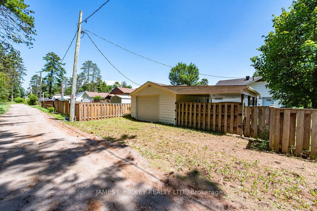 Photo 42 of 47 Wolfe Avenue, Deep River, Deep River — HOMEH
