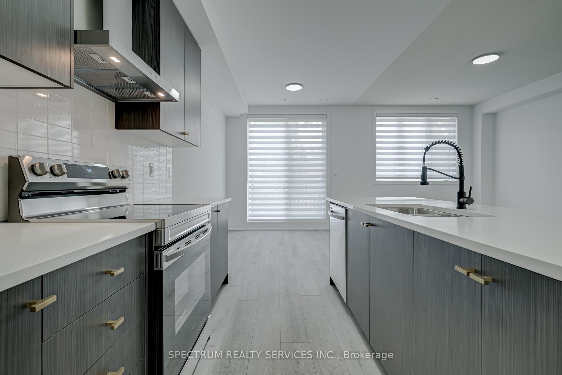 Photo 22 of 146 Blue Forest Crescent, Barrie, Innis-Shore — HOMEH