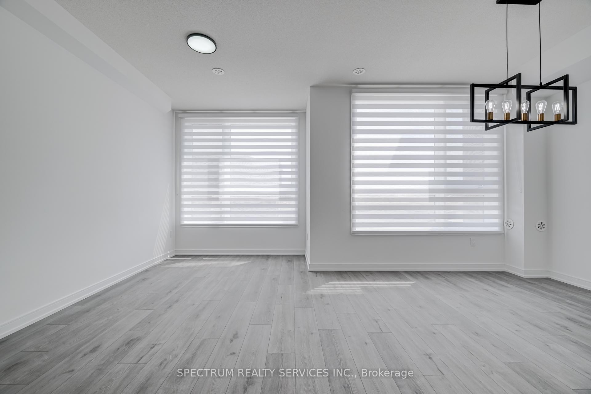 Photo 24 of 146 Blue Forest Crescent, Barrie, Innis-Shore — HOMEH