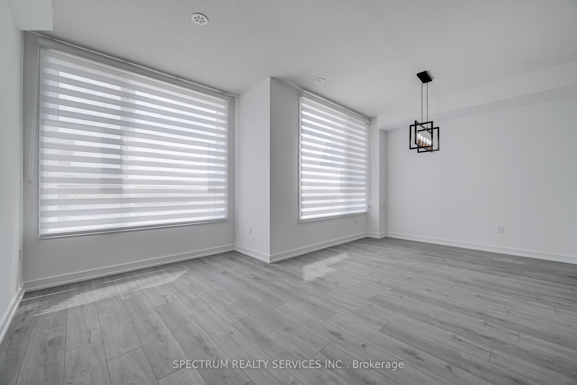 Photo 26 of 146 Blue Forest Crescent, Barrie, Innis-Shore — HOMEH