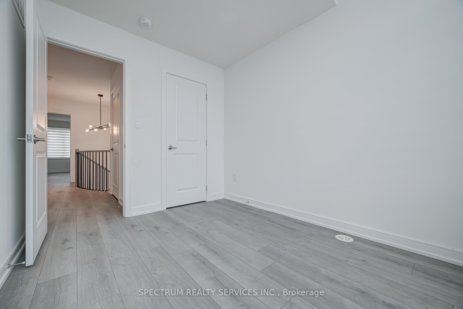 Photo 39 of 146 Blue Forest Crescent, Barrie, Innis-Shore — HOMEH