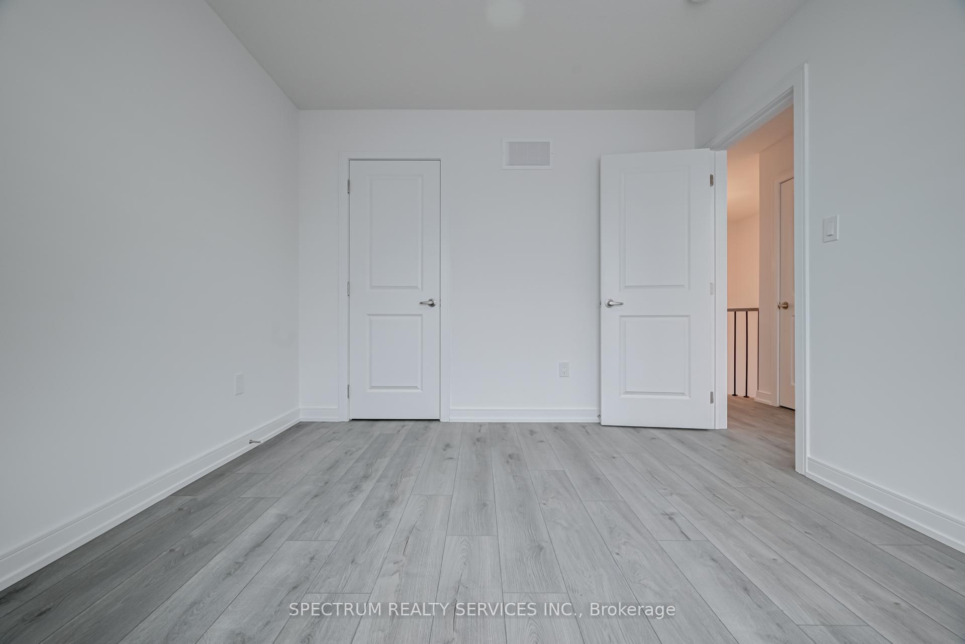 Photo 41 of 146 Blue Forest Crescent, Barrie, Innis-Shore — HOMEH