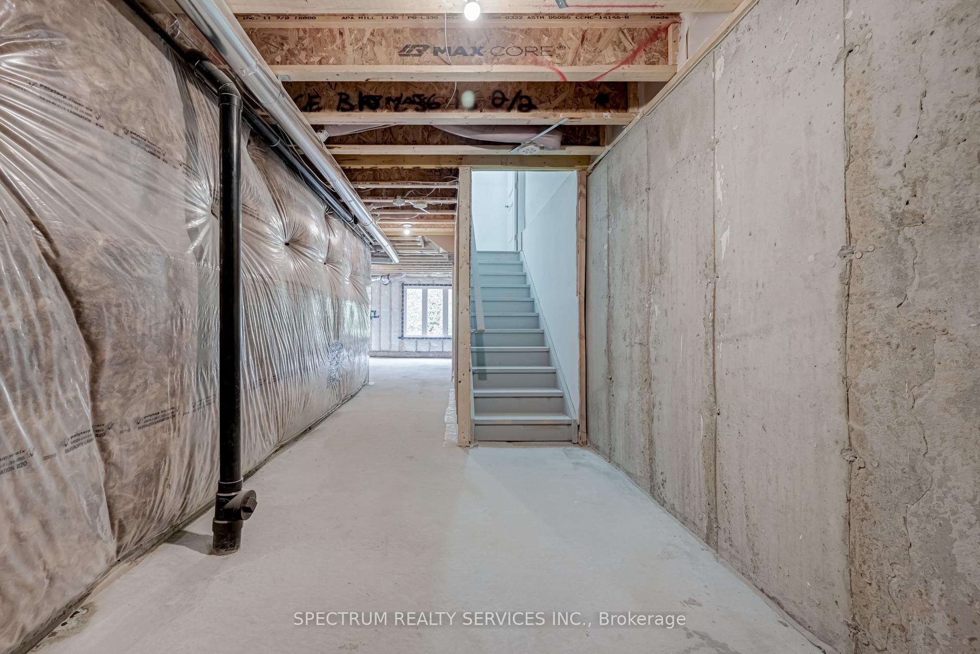 Photo 46 of 146 Blue Forest Crescent, Barrie, Innis-Shore — HOMEH