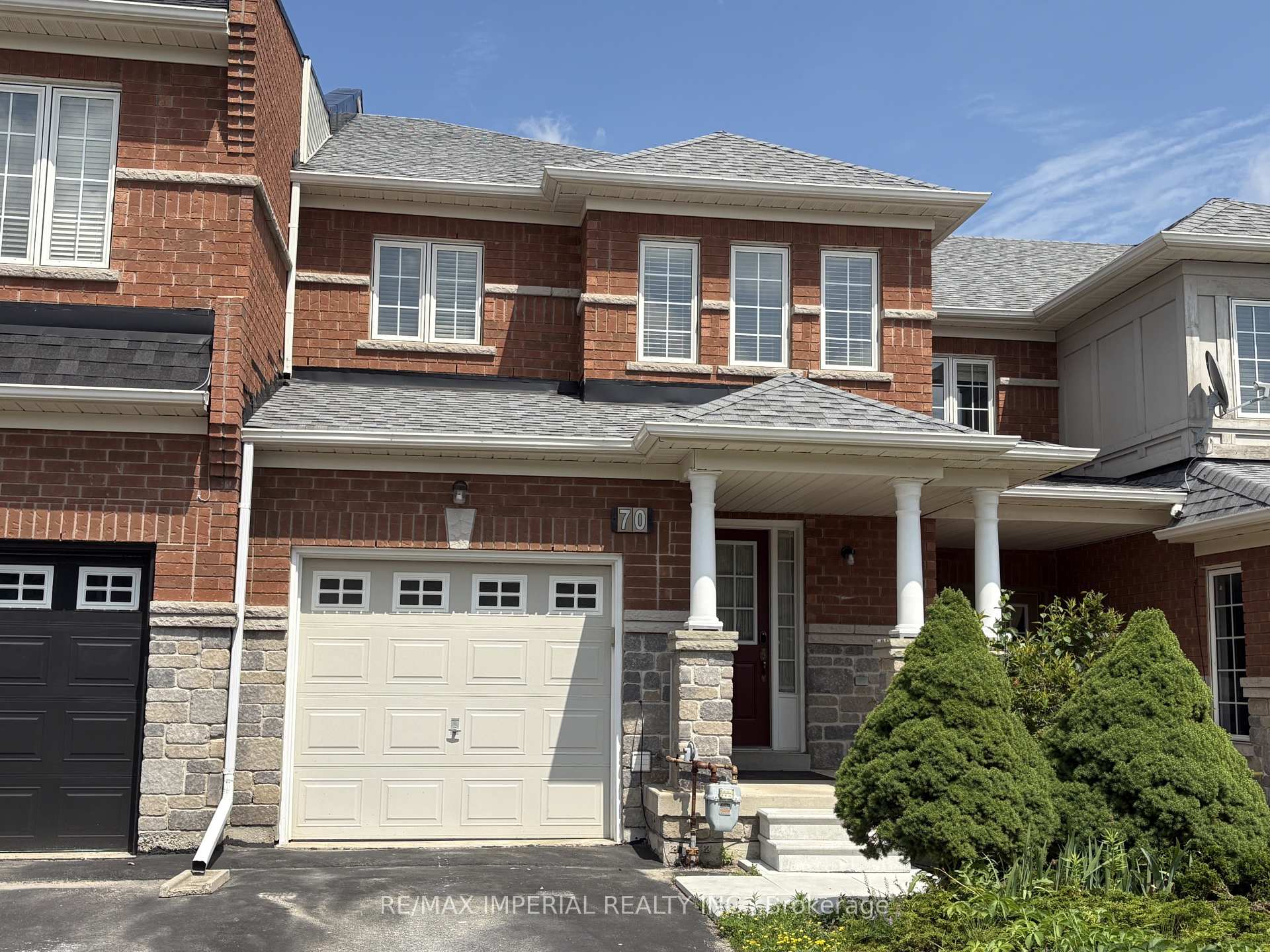 Photo 1 of 70 Maffey Crescent, Richmond Hill, Westbrook — HOMEH