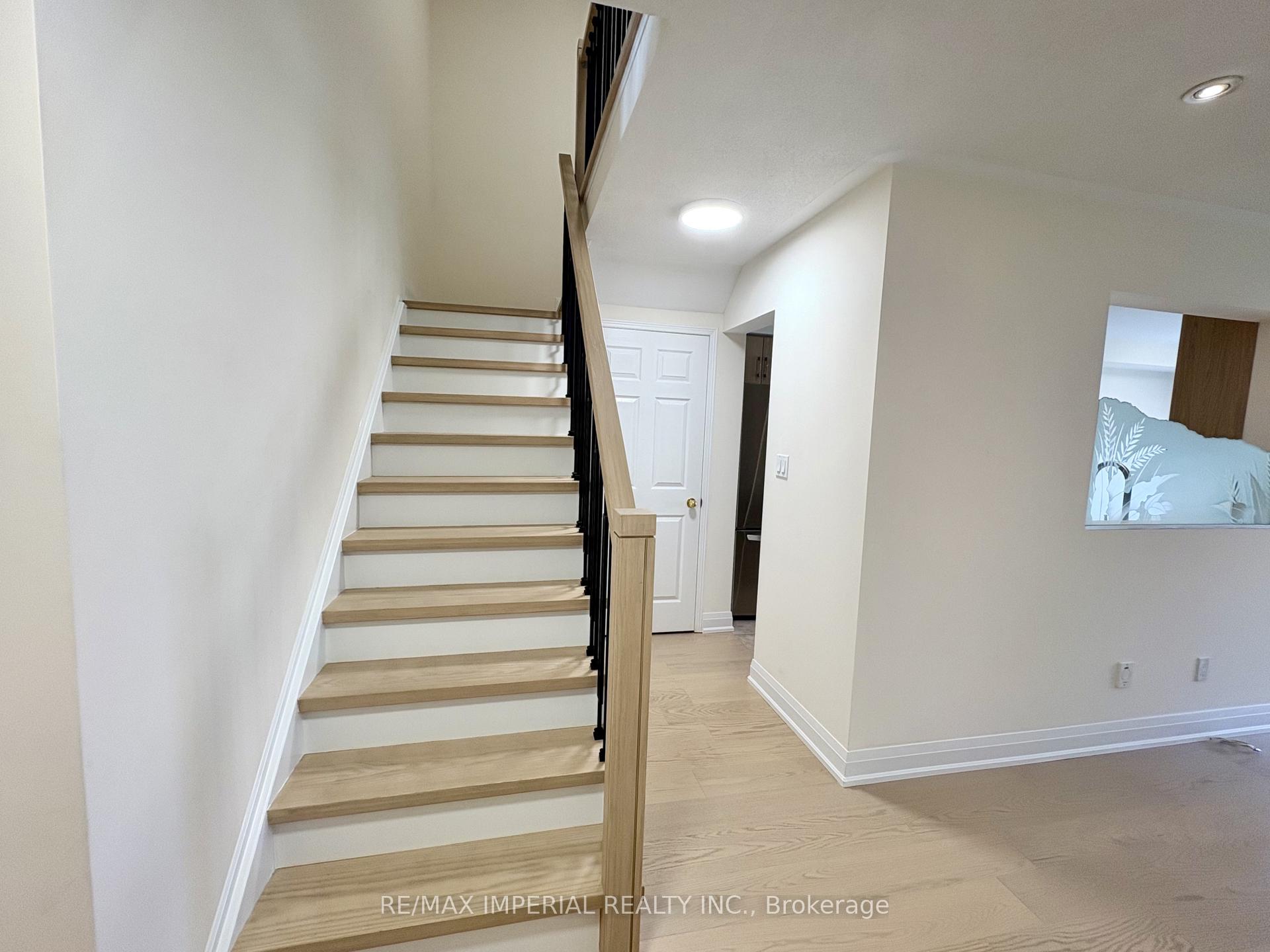 Photo 6 of 70 Maffey Crescent, Richmond Hill, Westbrook — HOMEH
