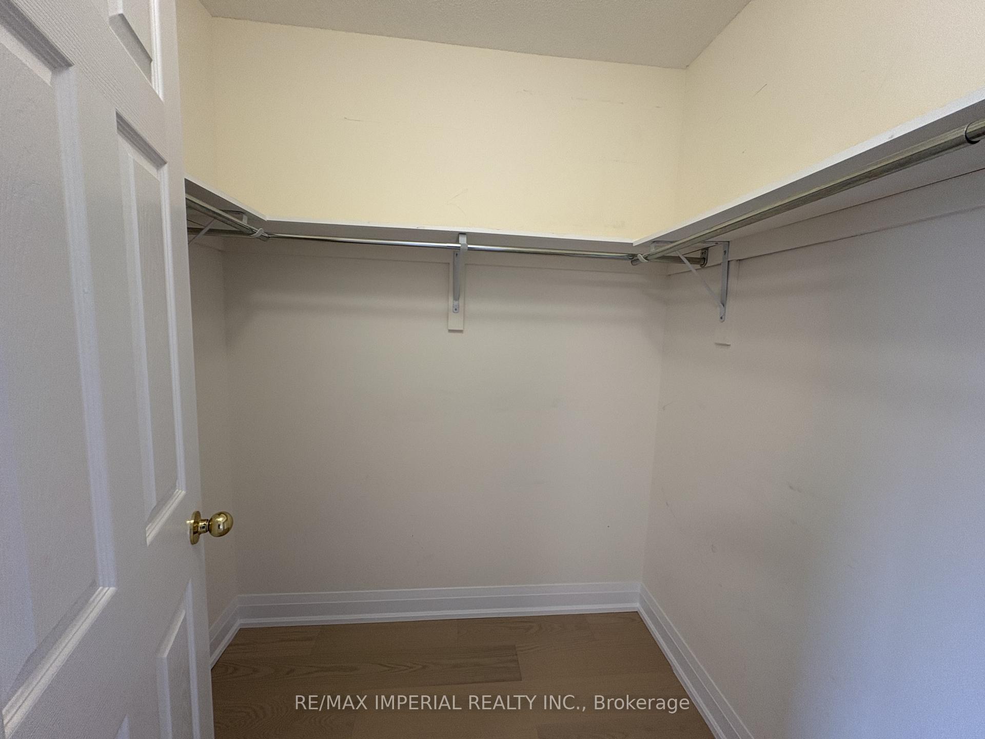 Photo 8 of 70 Maffey Crescent, Richmond Hill, Westbrook — HOMEH
