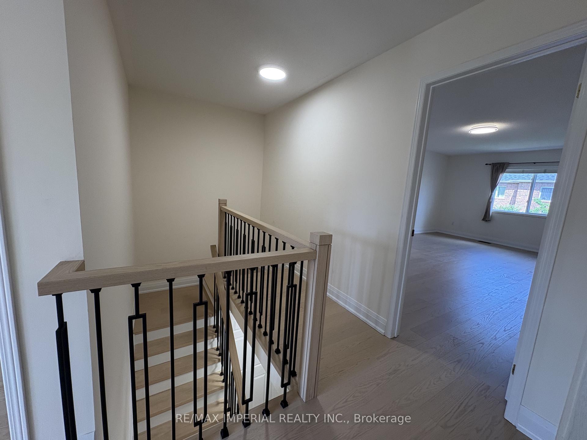 Photo 12 of 70 Maffey Crescent, Richmond Hill, Westbrook — HOMEH