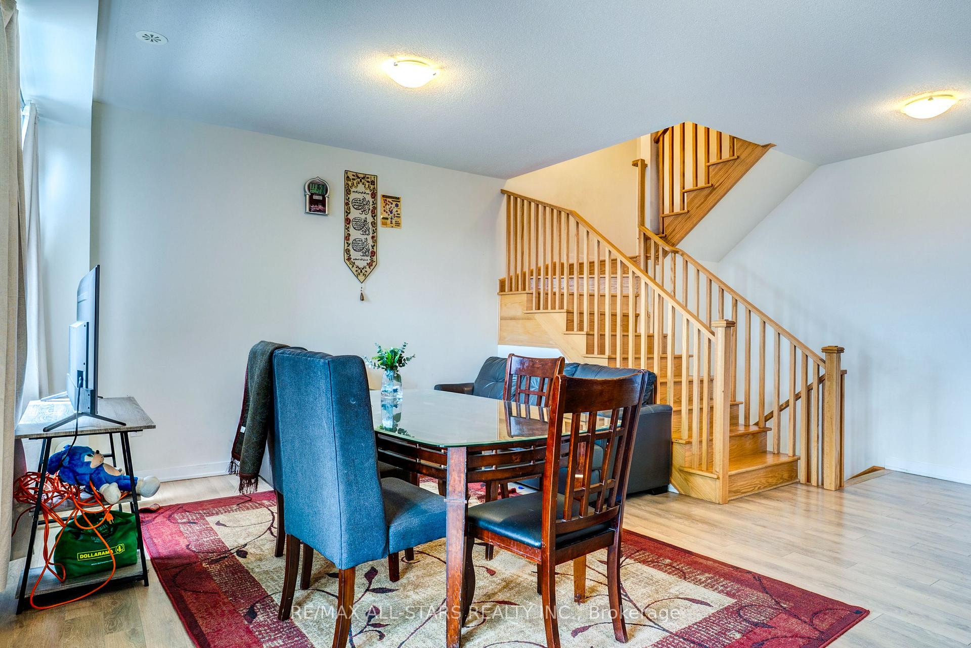 Photo 9 of Unit #904, 1865 Pickering Parkway, Pickering, Village East — HOMEH