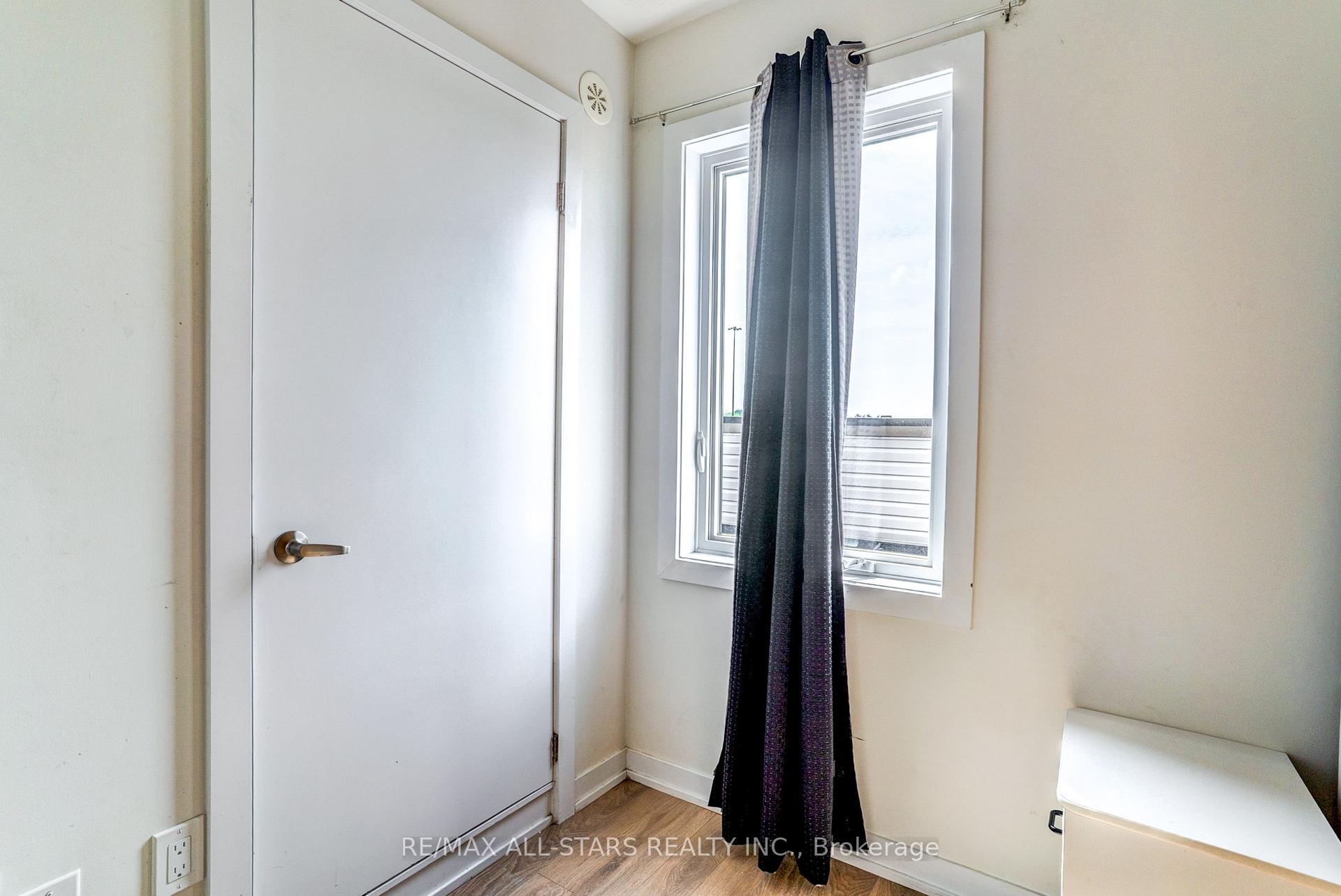 Photo 28 of Unit #904, 1865 Pickering Parkway, Pickering, Village East — HOMEH