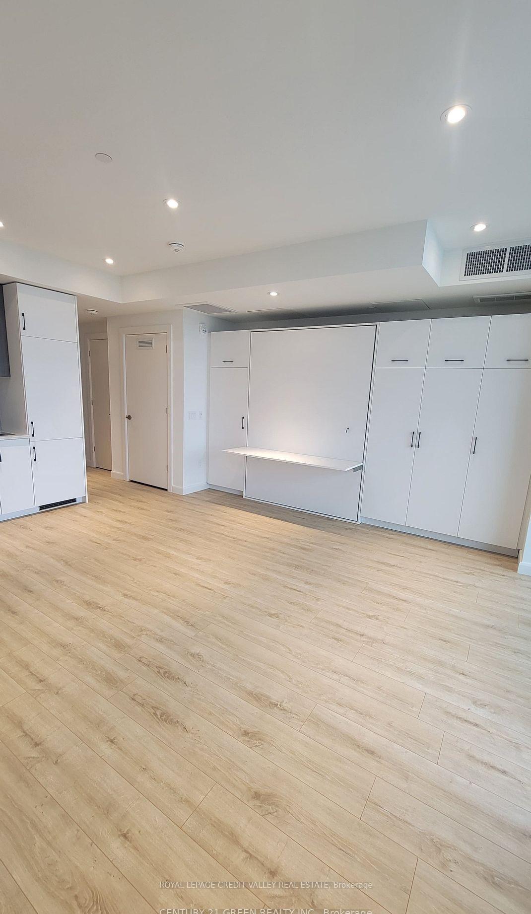 Photo 5 of Unit 1211, 741 King Street W, Kitchener, KW Hospital — HOMEH