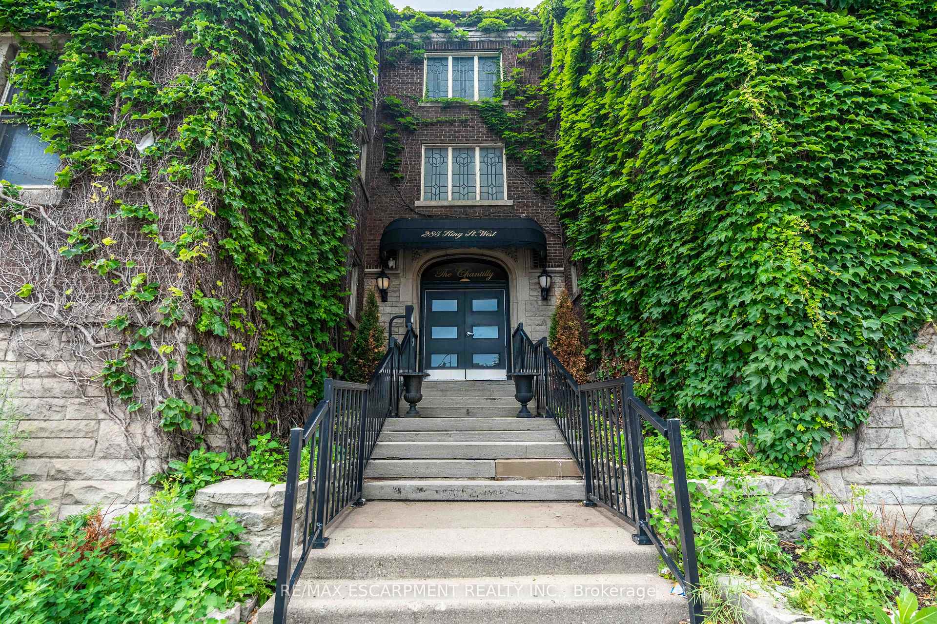 Photo 4 of Unit 4, 285 King Street W, Hamilton, Central — HOMEH