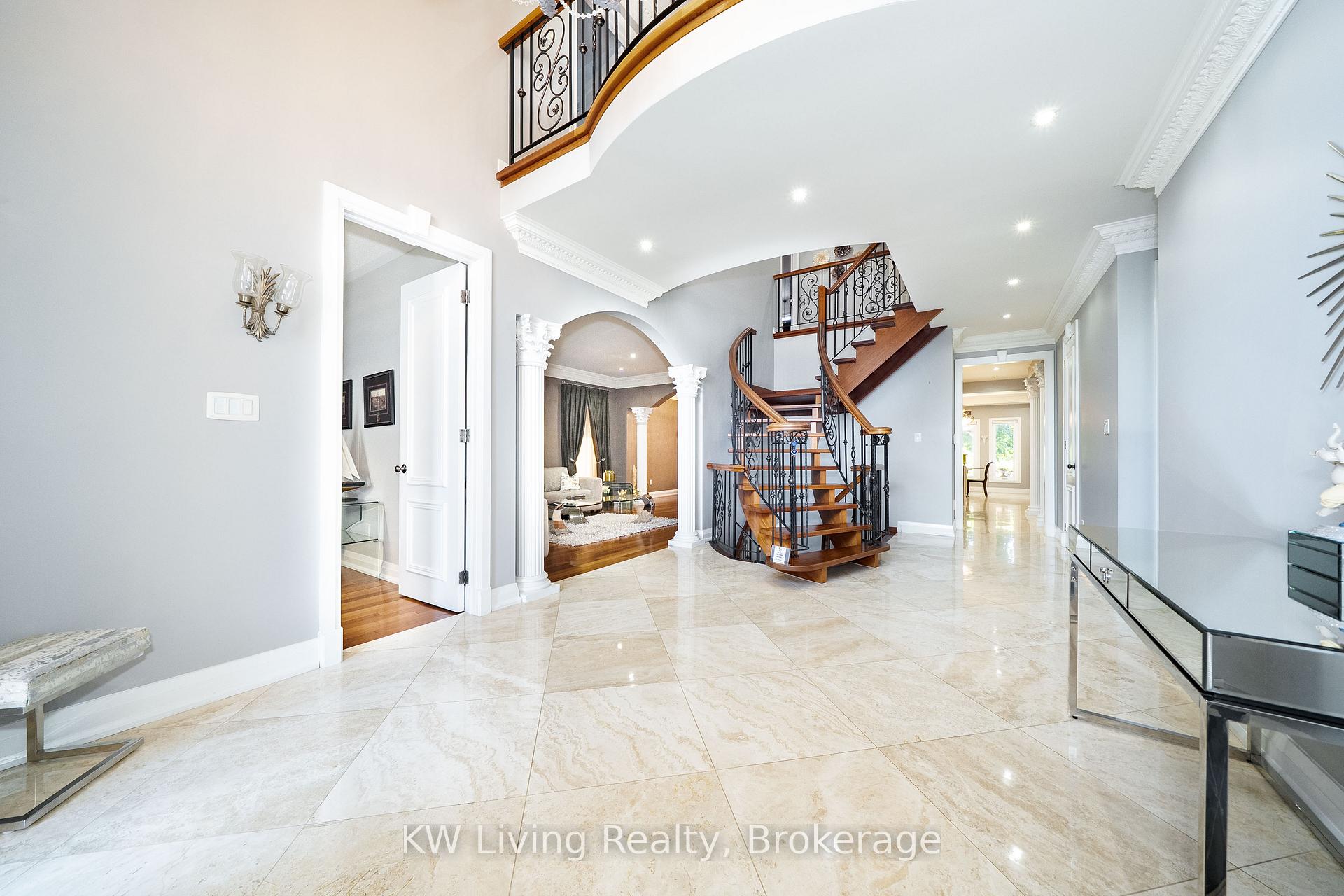 Photo 4 of 76 Silver Rose Crescent, Markham, Cachet — HOMEH
