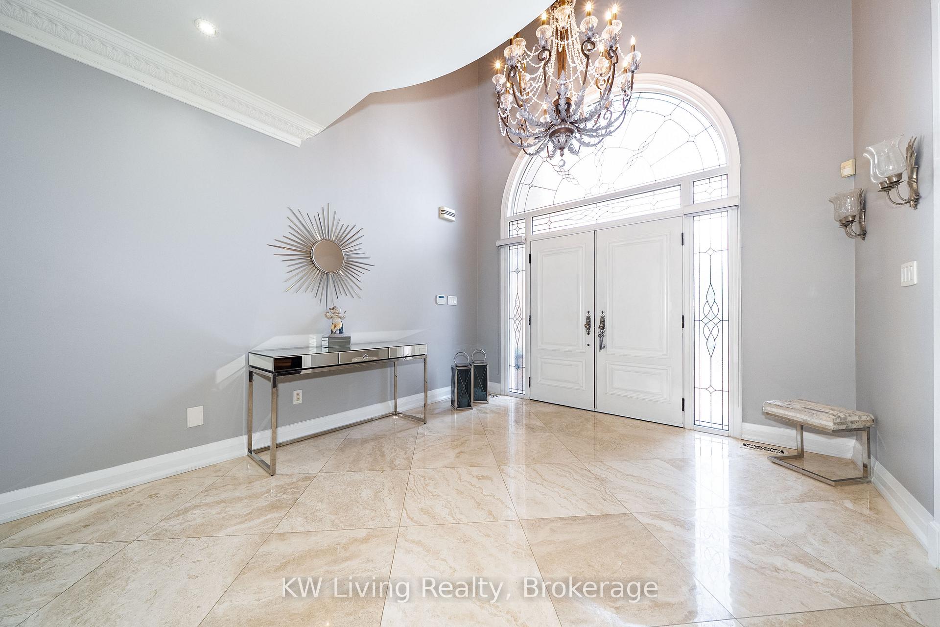 Photo 6 of 76 Silver Rose Crescent, Markham, Cachet — HOMEH