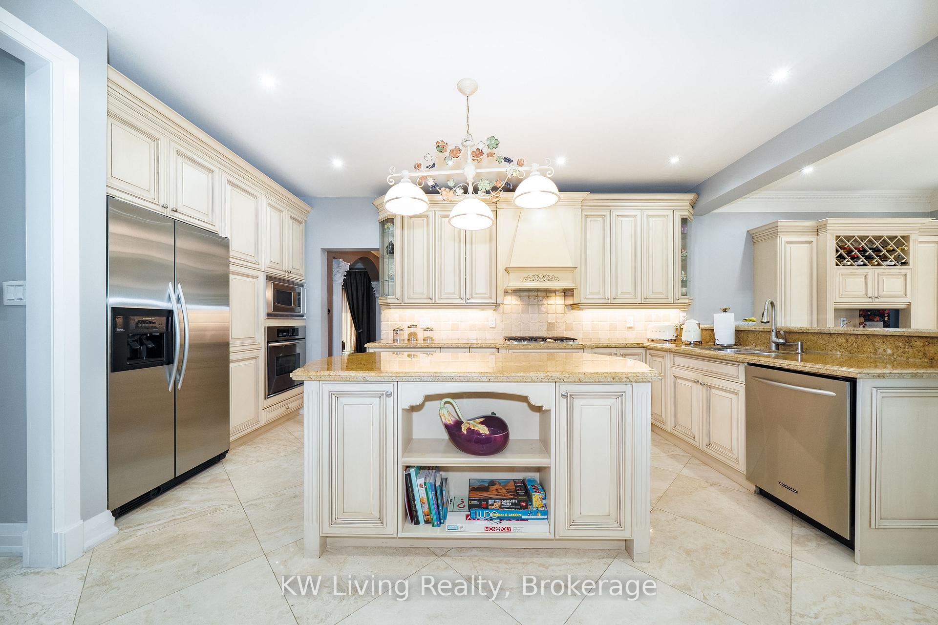 Photo 12 of 76 Silver Rose Crescent, Markham, Cachet — HOMEH