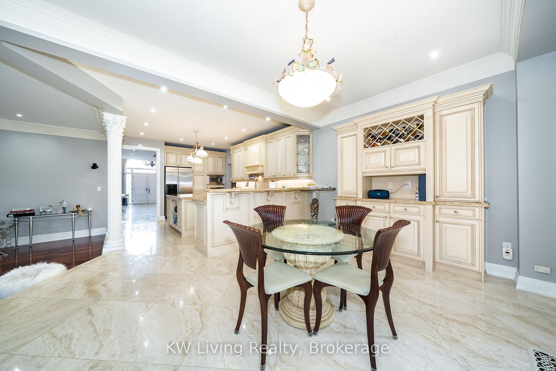 Photo 13 of 76 Silver Rose Crescent, Markham, Cachet — HOMEH