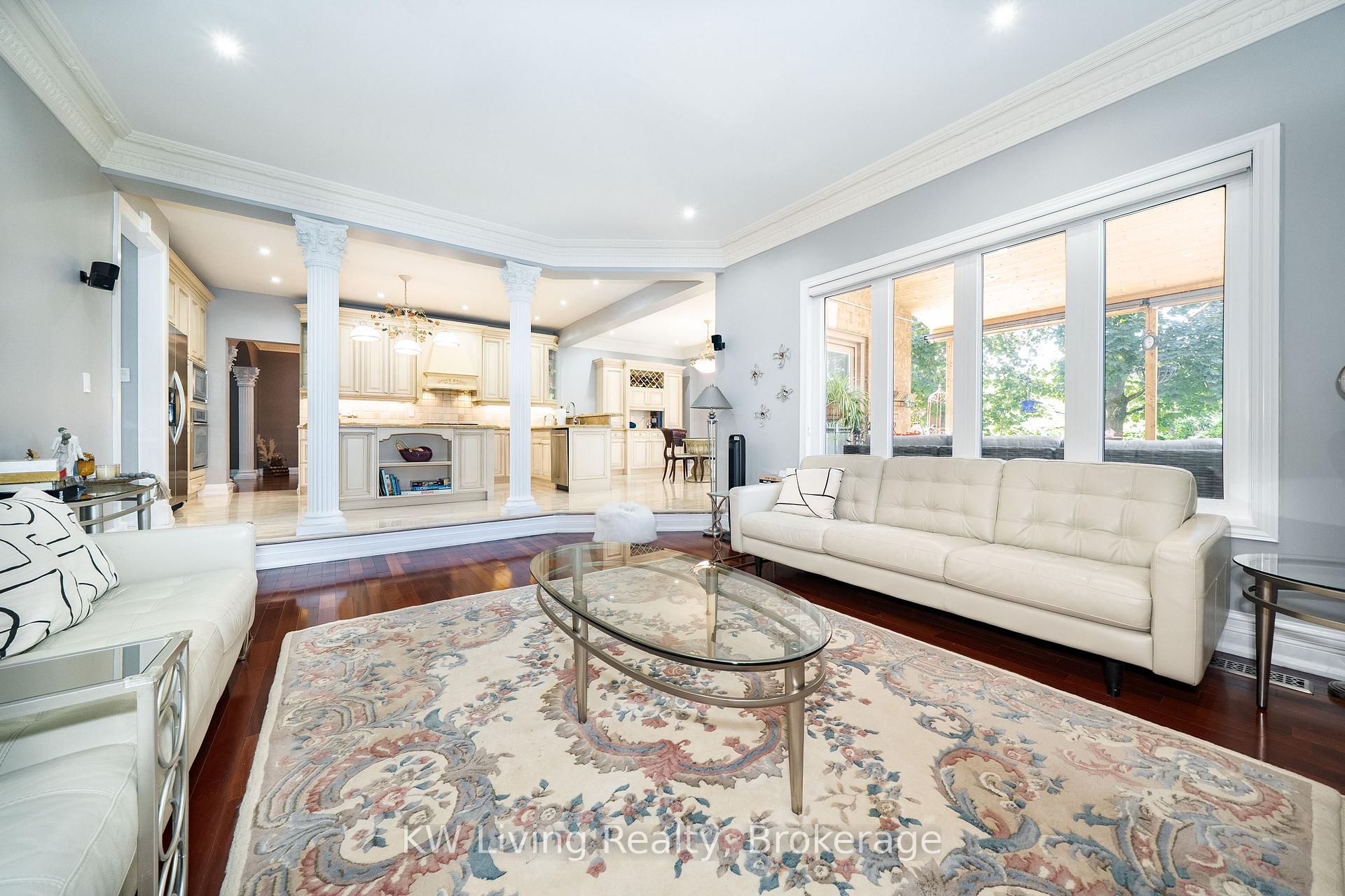 Photo 17 of 76 Silver Rose Crescent, Markham, Cachet — HOMEH