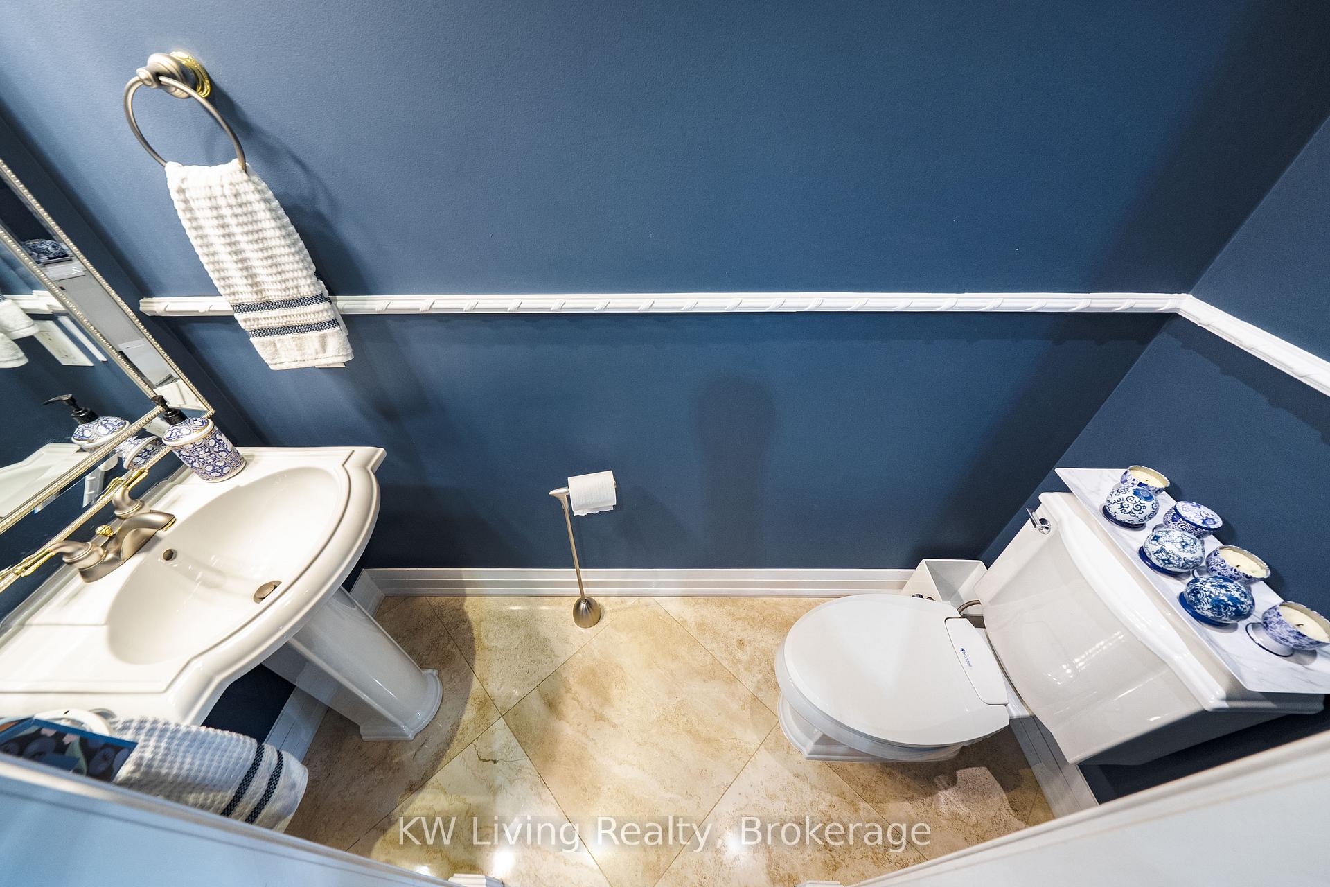 Photo 20 of 76 Silver Rose Crescent, Markham, Cachet — HOMEH