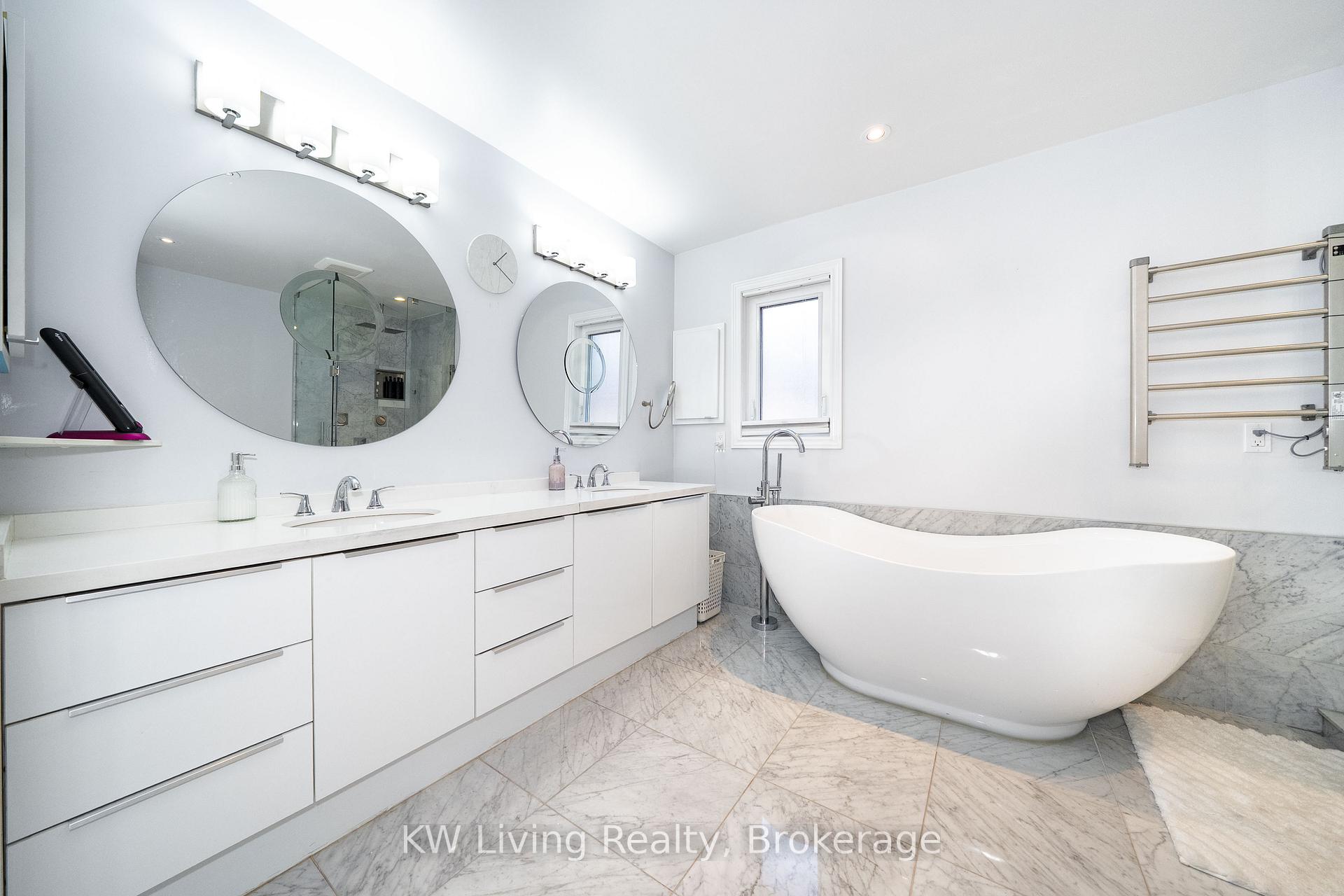 Photo 25 of 76 Silver Rose Crescent, Markham, Cachet — HOMEH