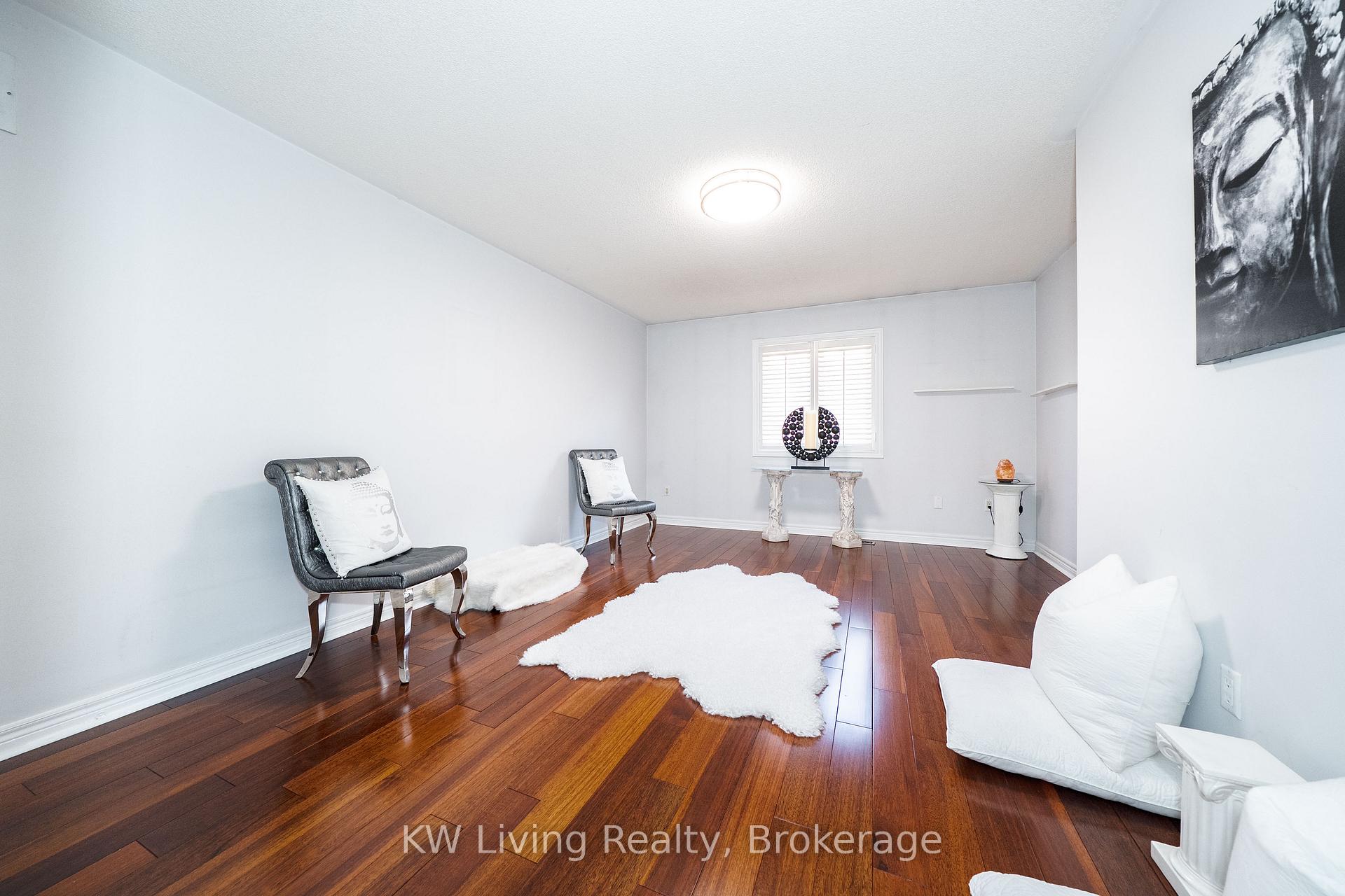 Photo 28 of 76 Silver Rose Crescent, Markham, Cachet — HOMEH