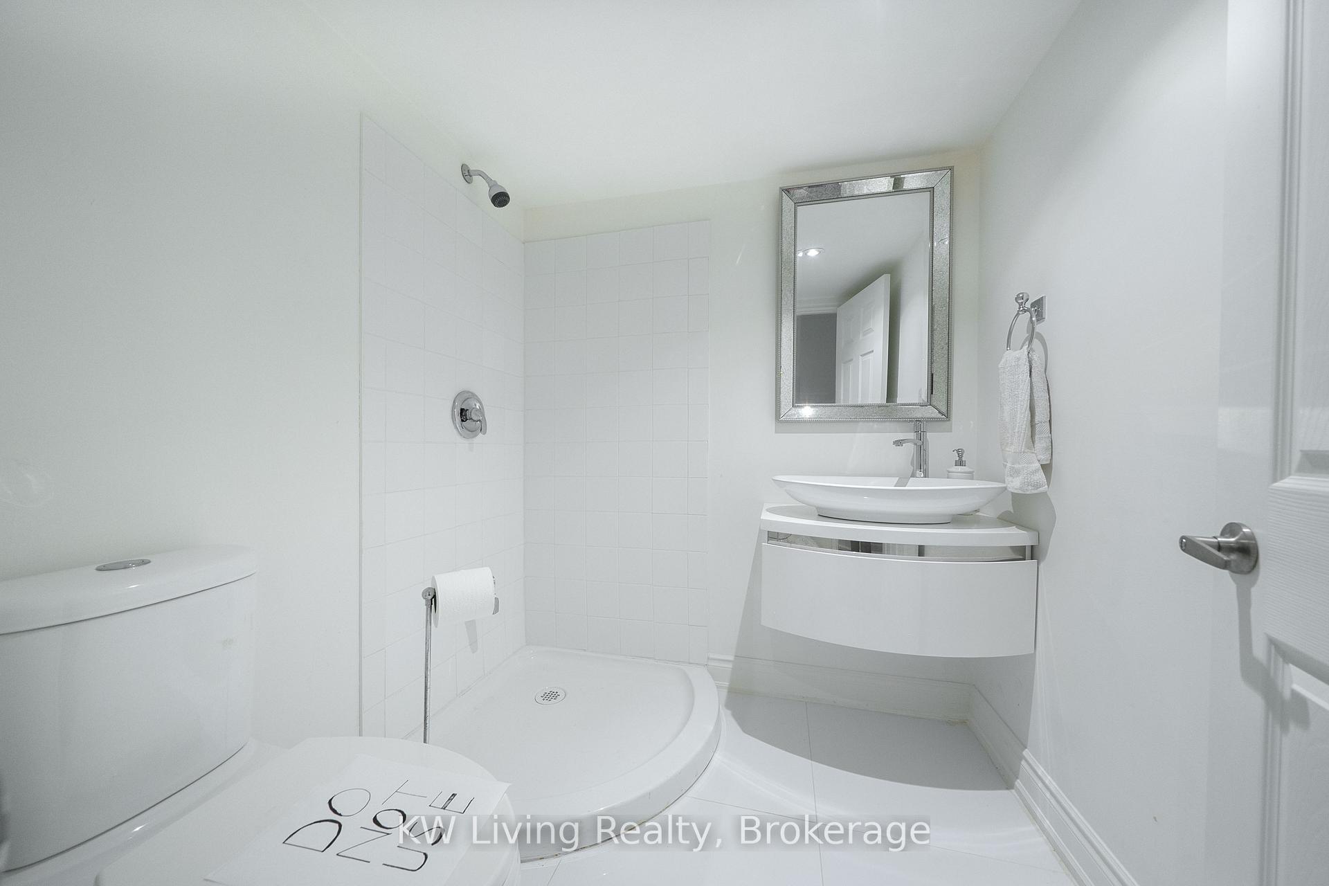 Photo 42 of 76 Silver Rose Crescent, Markham, Cachet — HOMEH