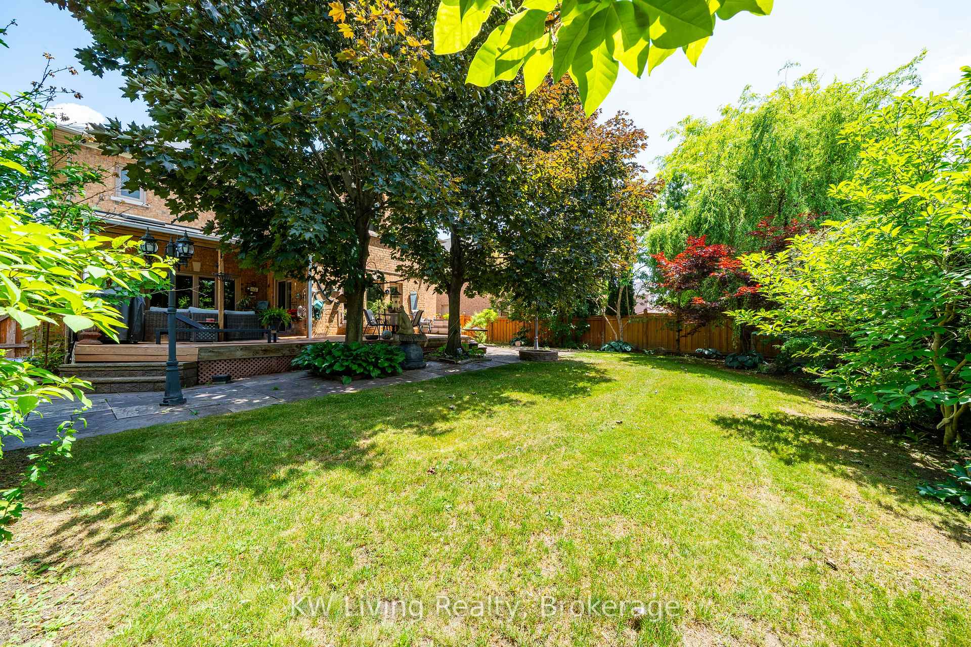Photo 49 of 76 Silver Rose Crescent, Markham, Cachet — HOMEH