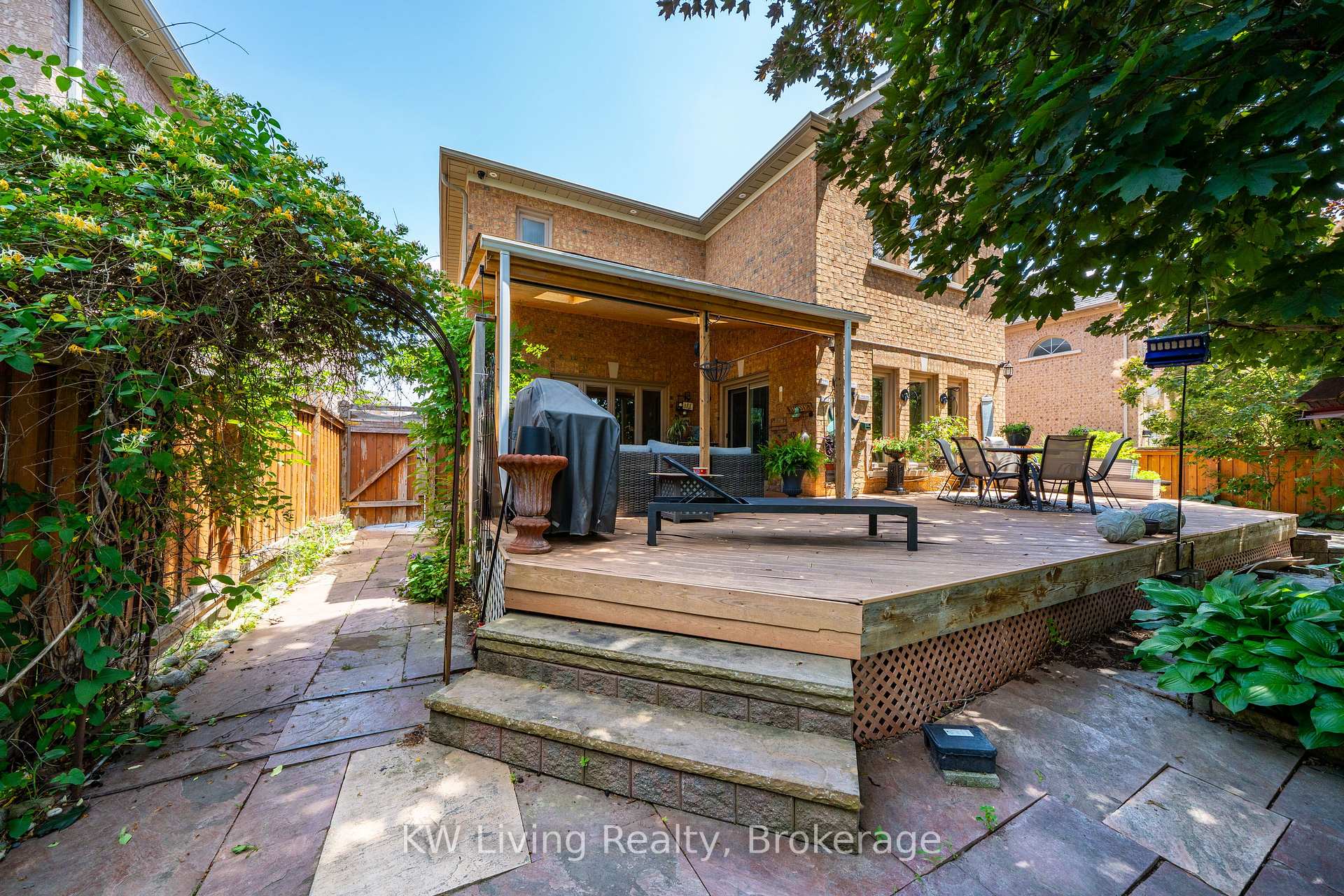 Photo 50 of 76 Silver Rose Crescent, Markham, Cachet — HOMEH