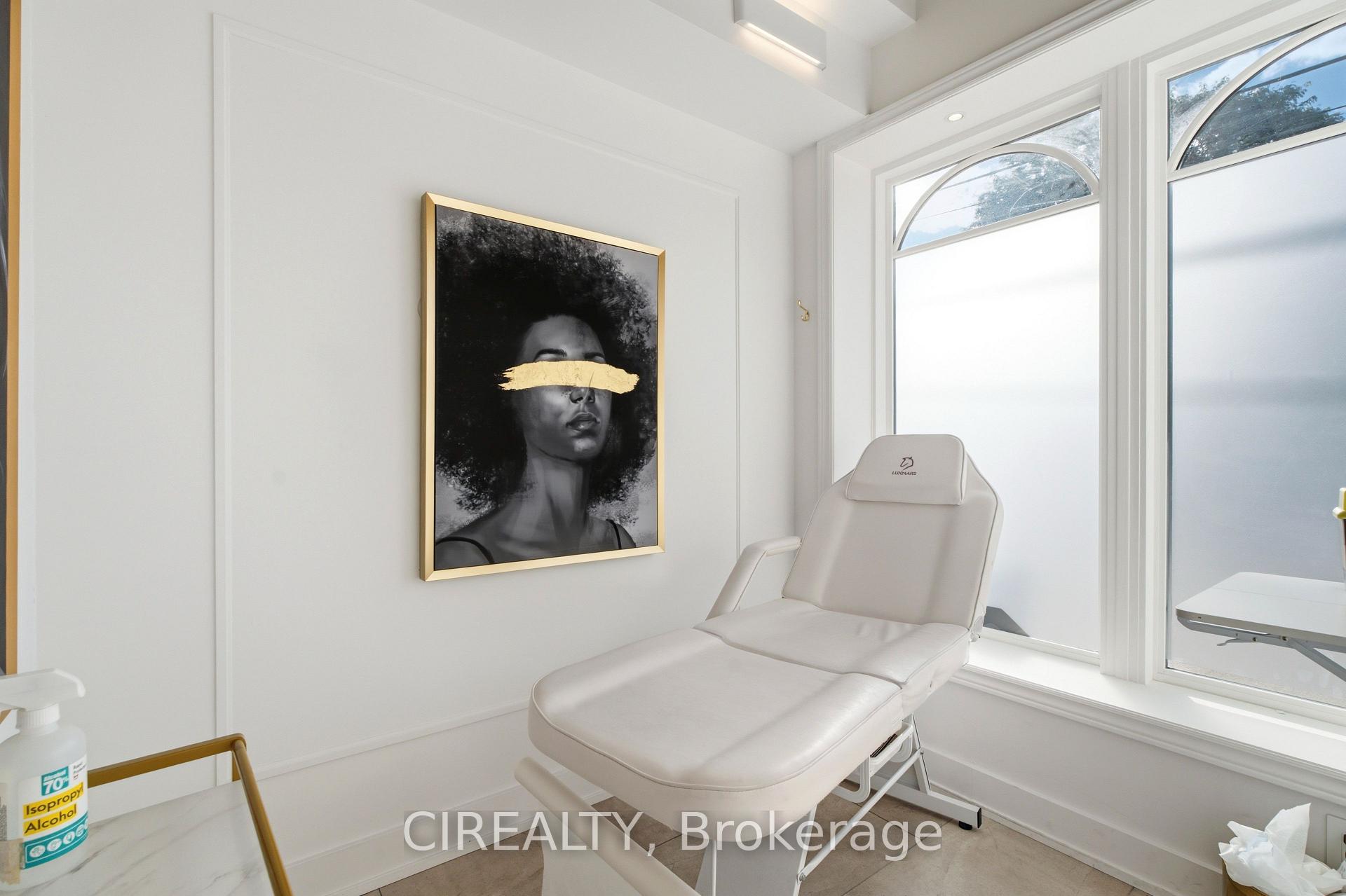Photo 10 of Unit 30, 374 plains Road E, Burlington, LaSalle — HOMEH