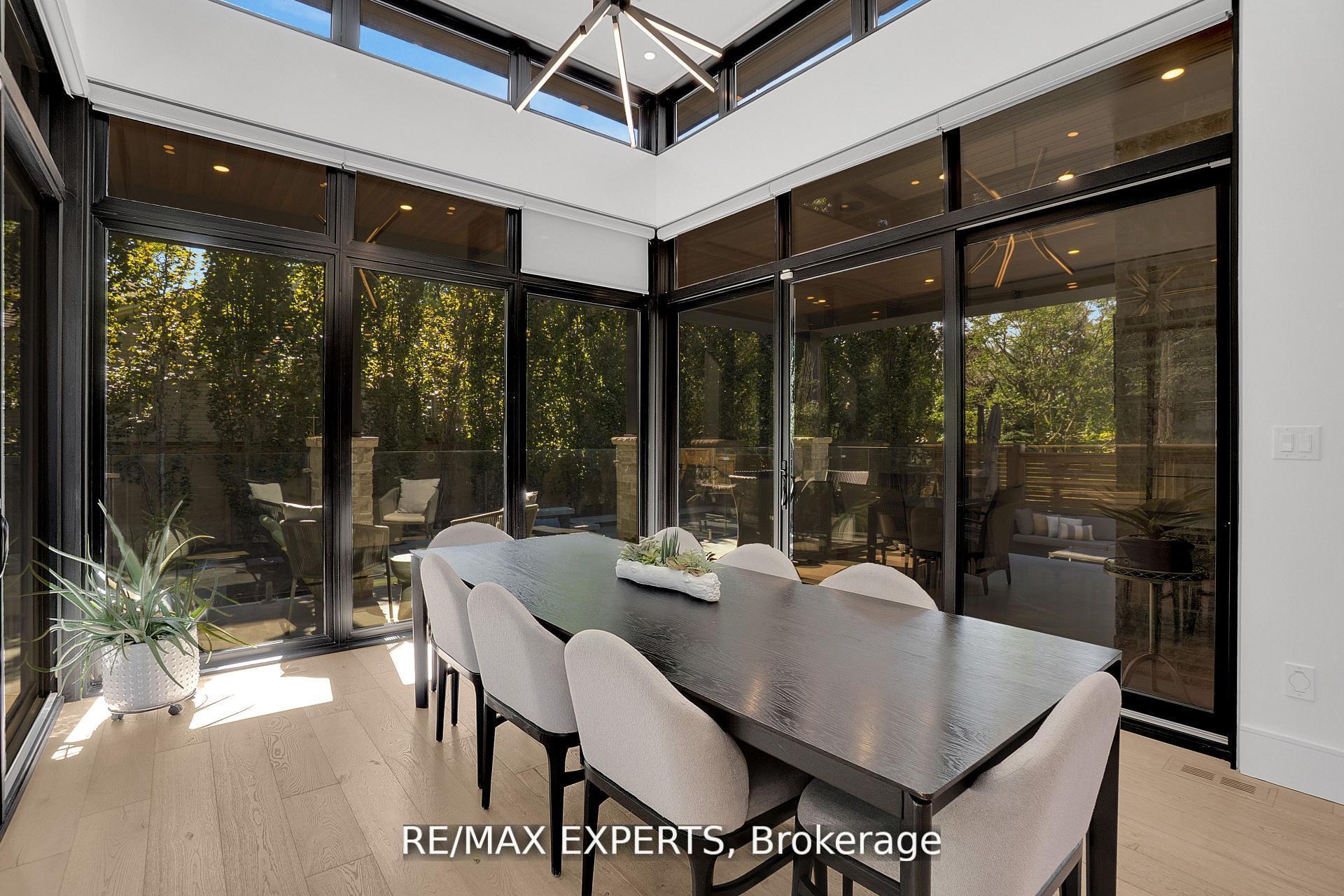 Photo 13 of 7 Woodvalley Drive, Etobicoke, Edenbridge-Humber Valley — HOMEH