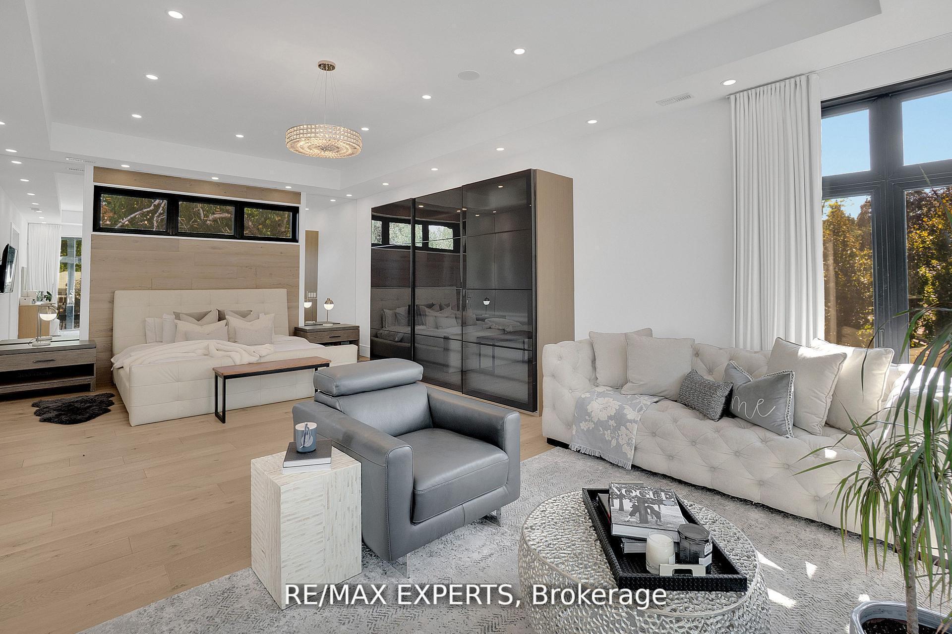 Photo 16 of 7 Woodvalley Drive, Etobicoke, Edenbridge-Humber Valley — HOMEH
