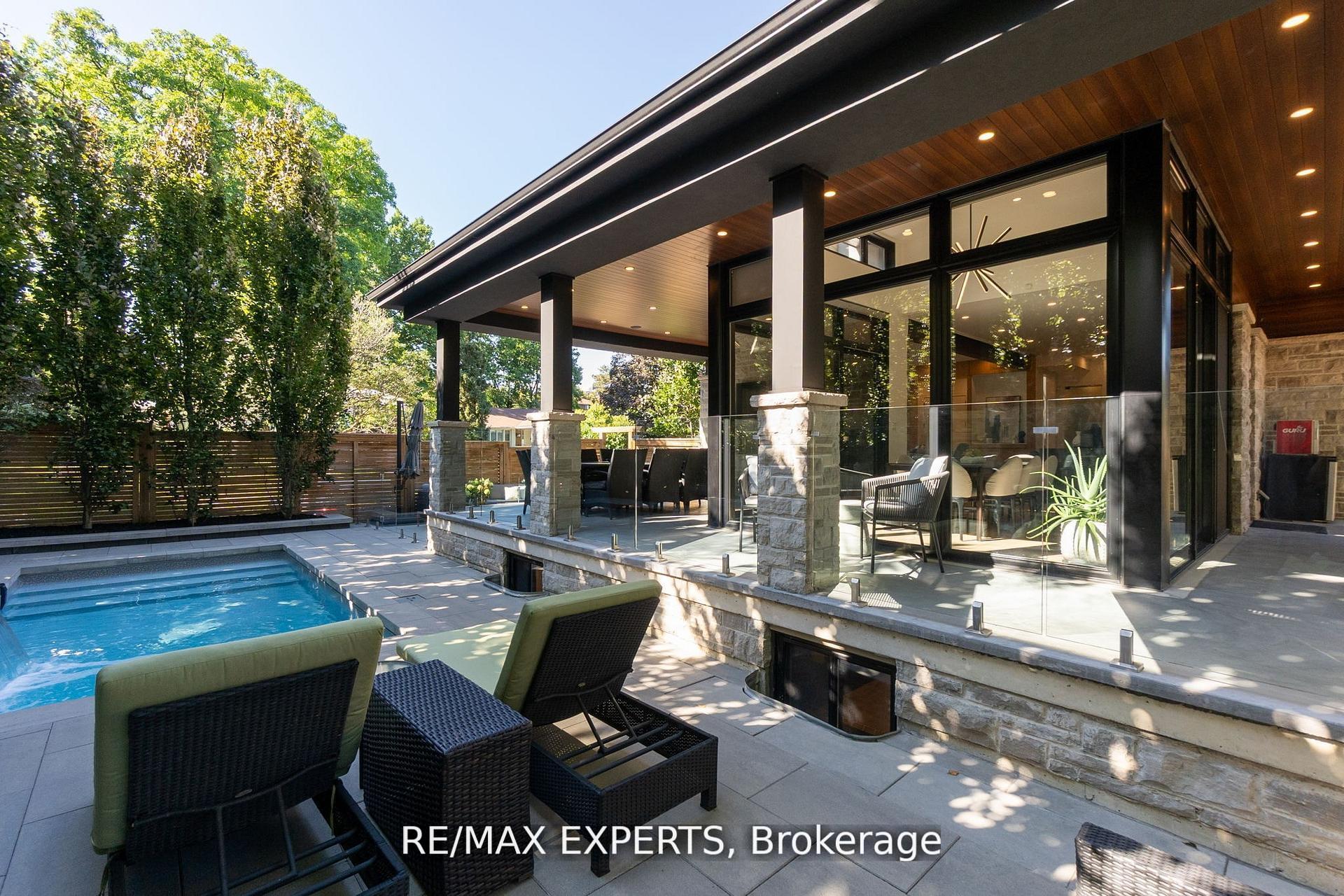 Photo 41 of 7 Woodvalley Drive, Etobicoke, Edenbridge-Humber Valley — HOMEH